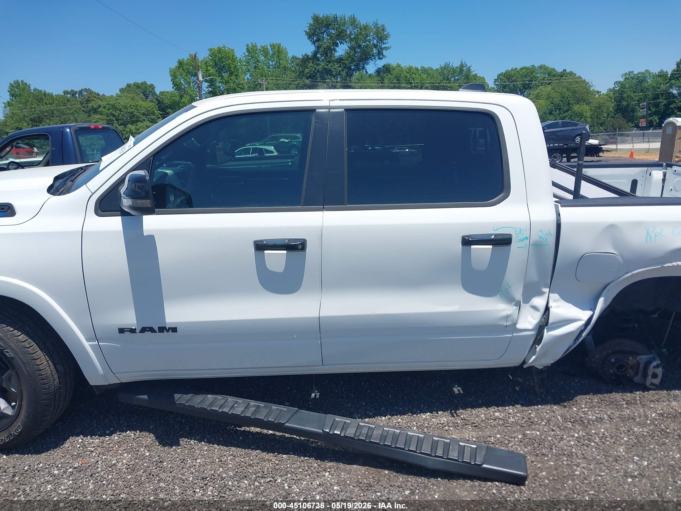 2025 Ram 1500 Big Horn  4x2 5'7 Box White vin: 3C6RREFG3S4164090