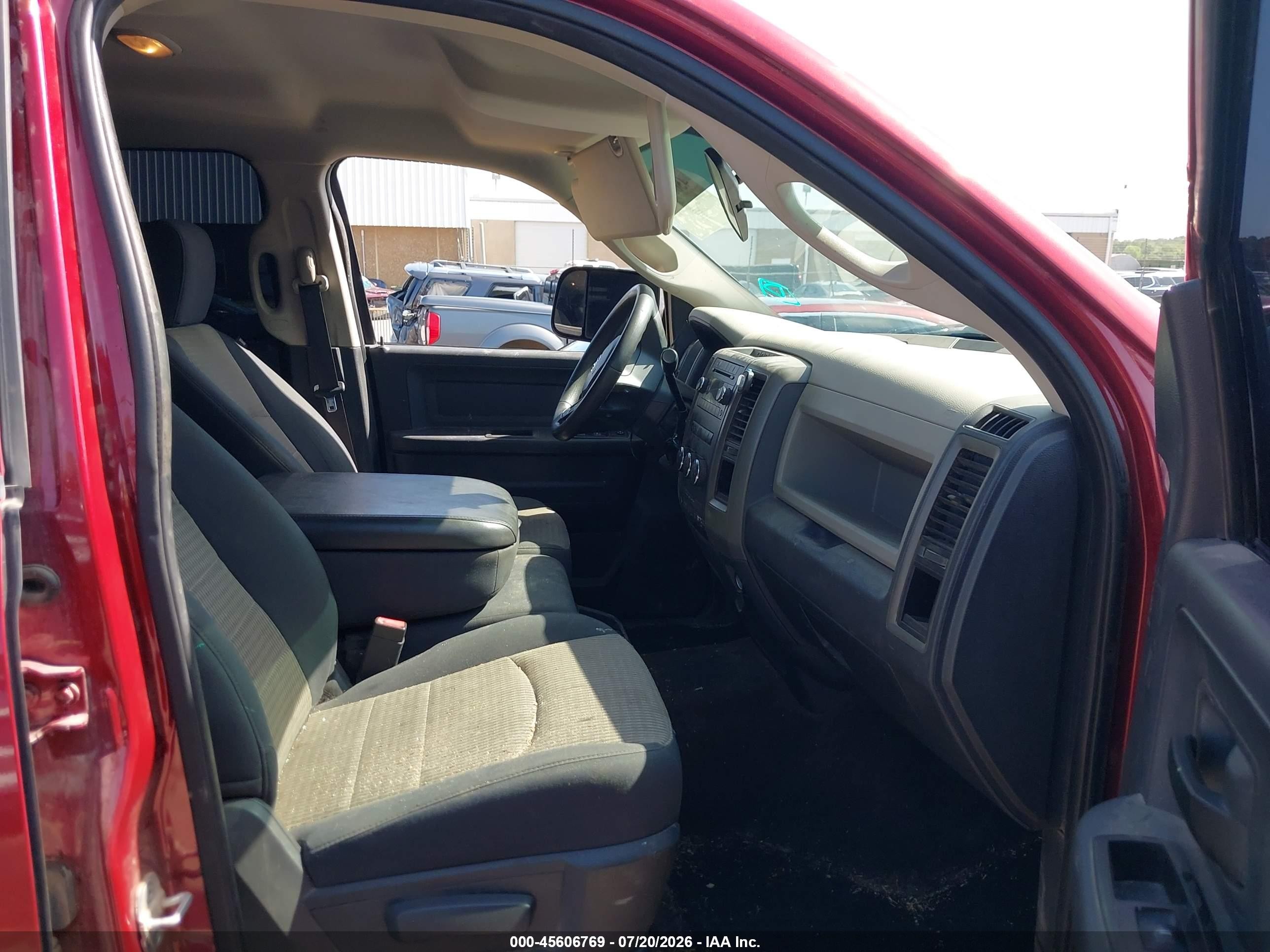 2012 Ram 2500 St Red vin: 3C6TD4CL0CG328976