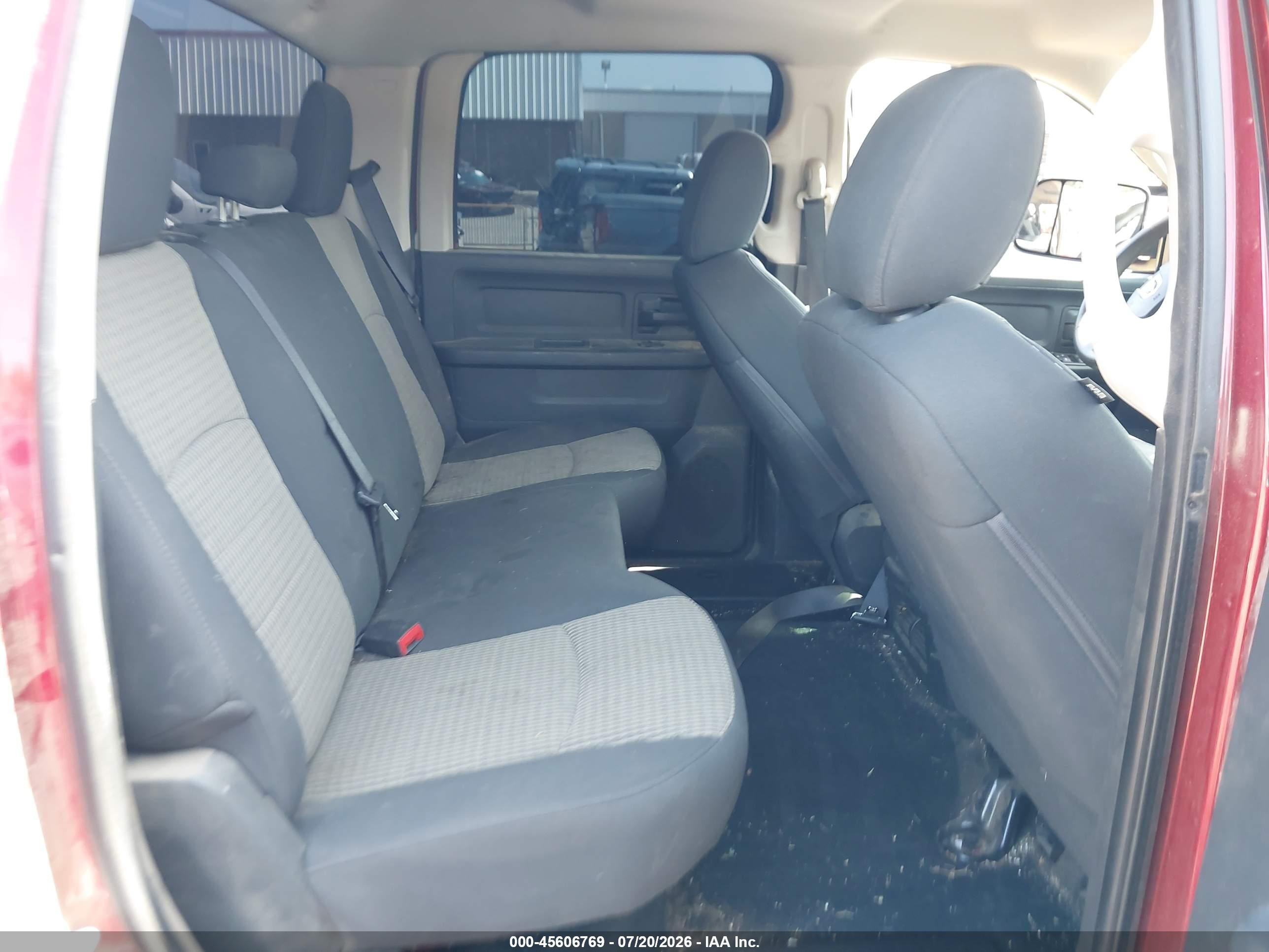 2012 Ram 2500 St Red vin: 3C6TD4CL0CG328976