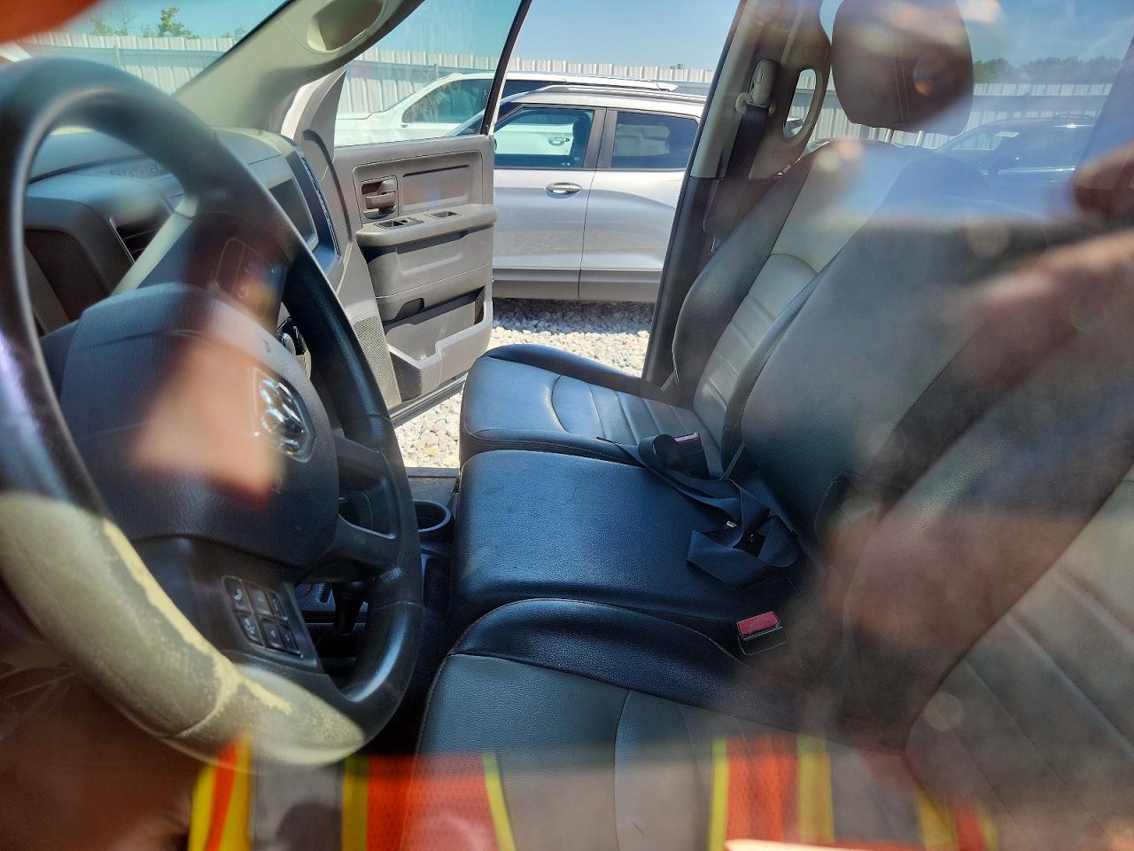 2012 Dodge Ram 2500 St Burn vin: 3C6TD5CT1CG298277