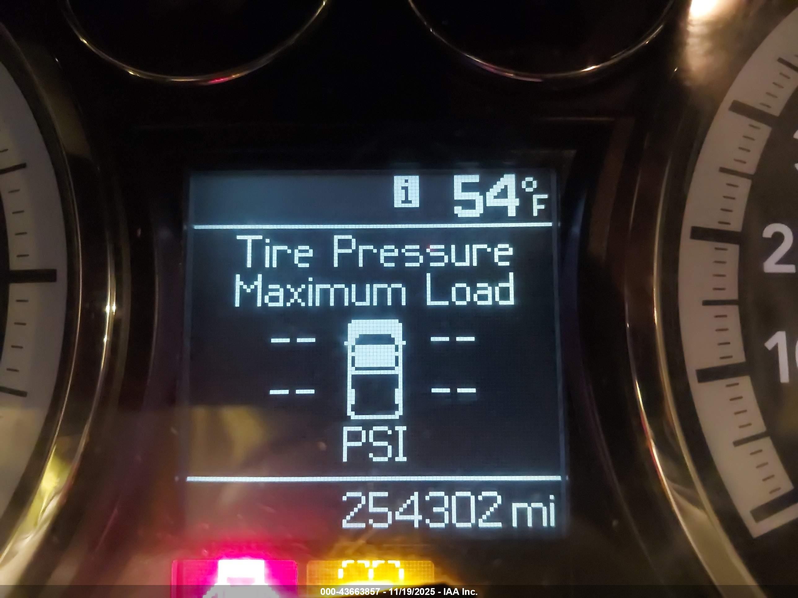 2012 Ram 2500 St White vin: 3C6TD5CT7CG166107