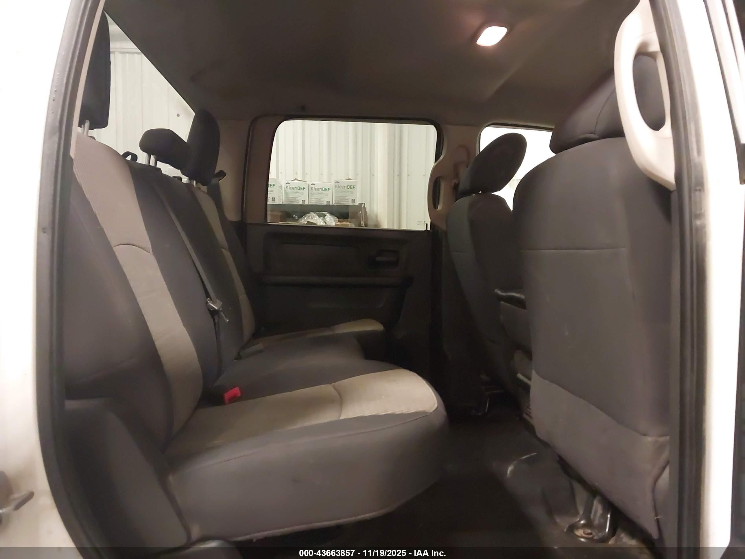 2012 Ram 2500 St White vin: 3C6TD5CT7CG166107