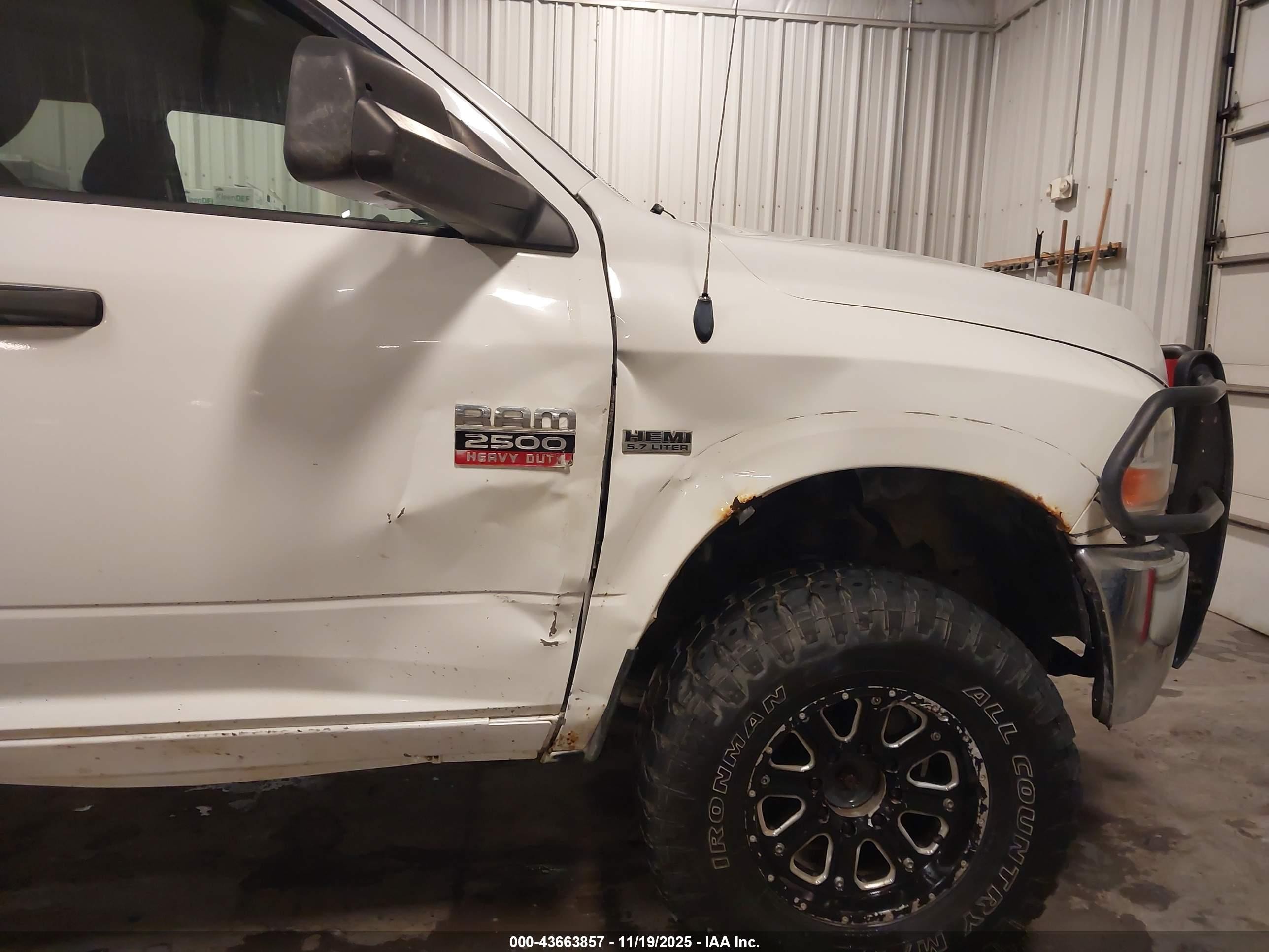 2012 Ram 2500 St White vin: 3C6TD5CT7CG166107