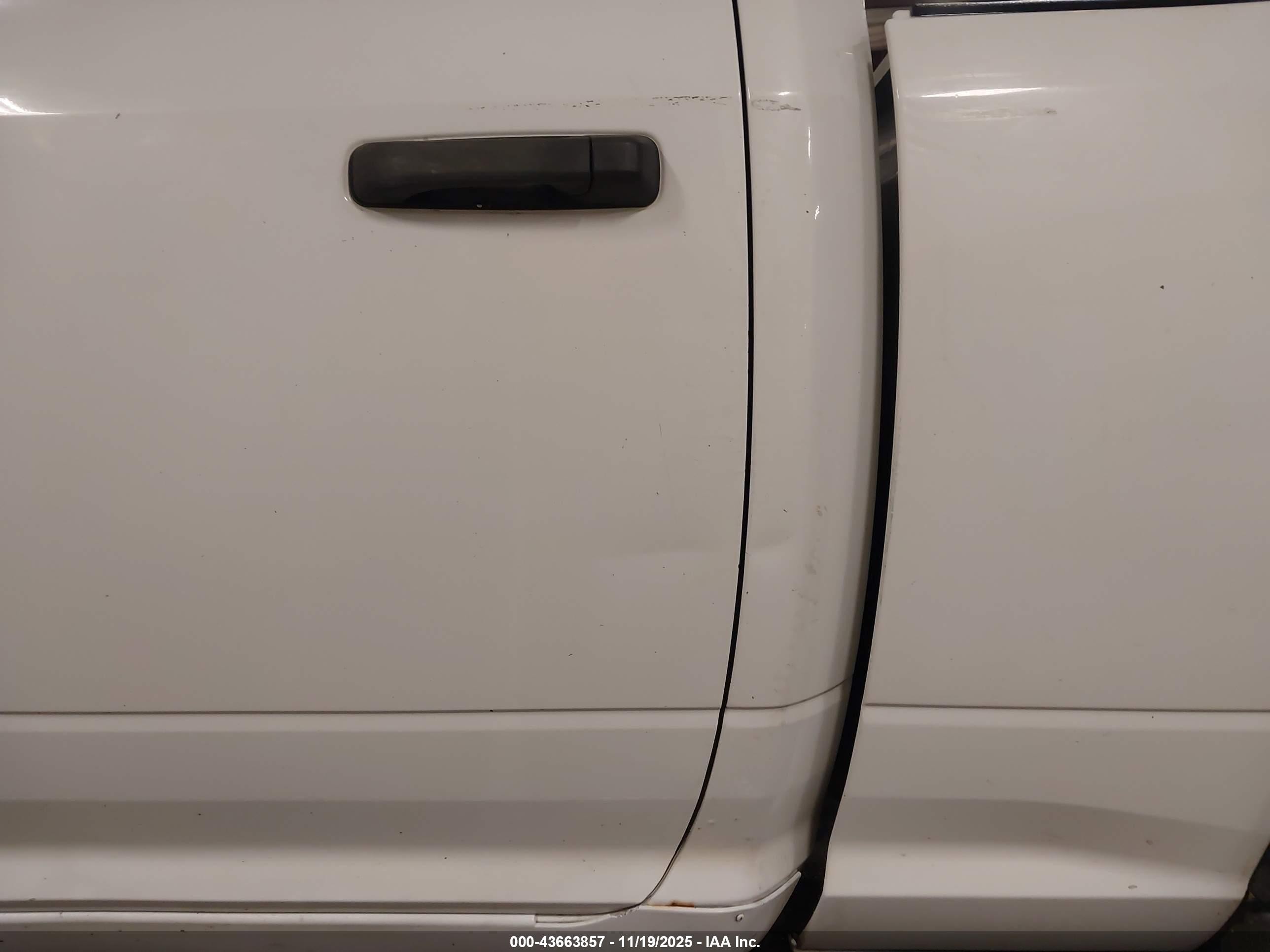 2012 Ram 2500 St White vin: 3C6TD5CT7CG166107