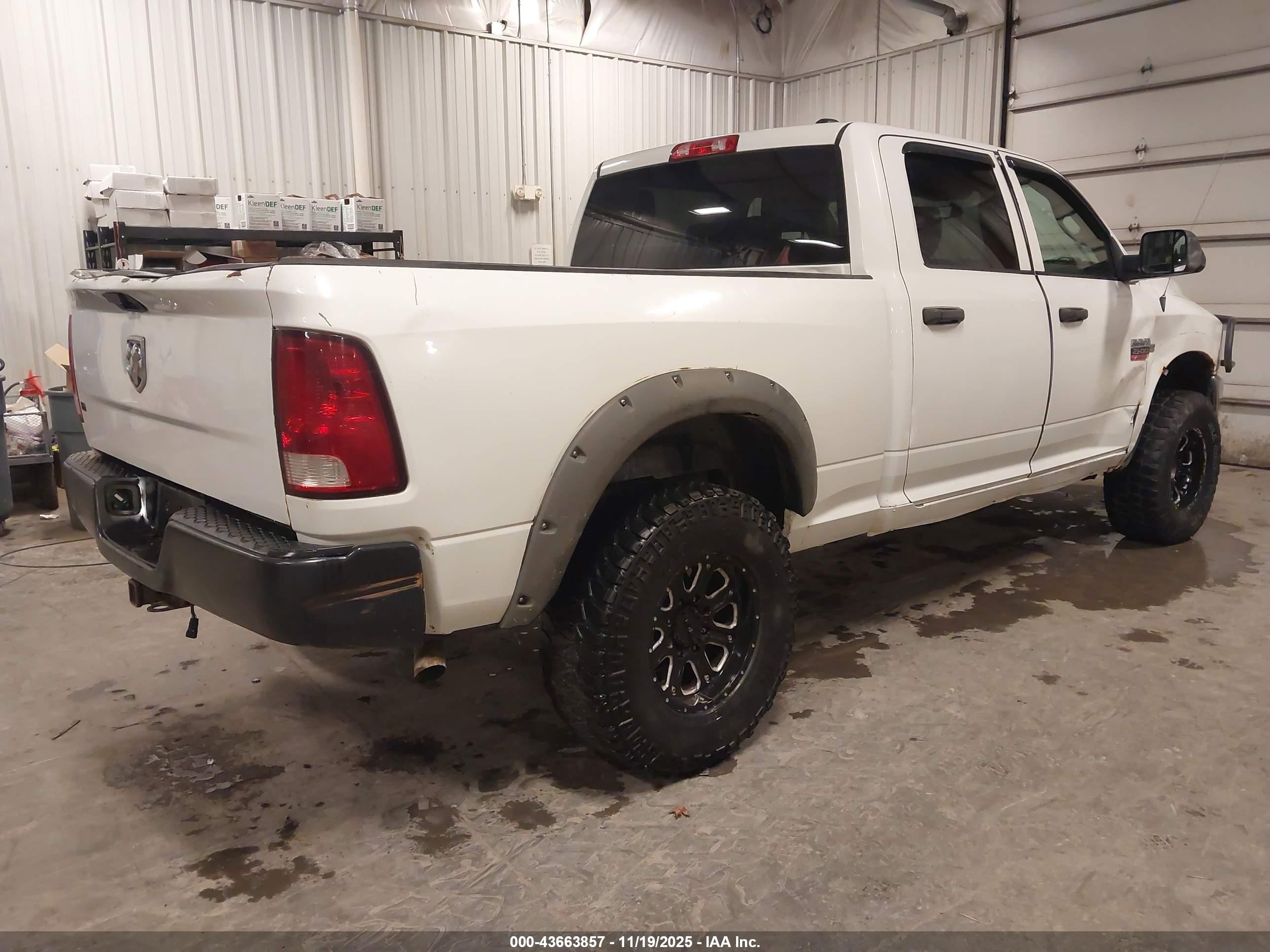2012 Ram 2500 St White vin: 3C6TD5CT7CG166107