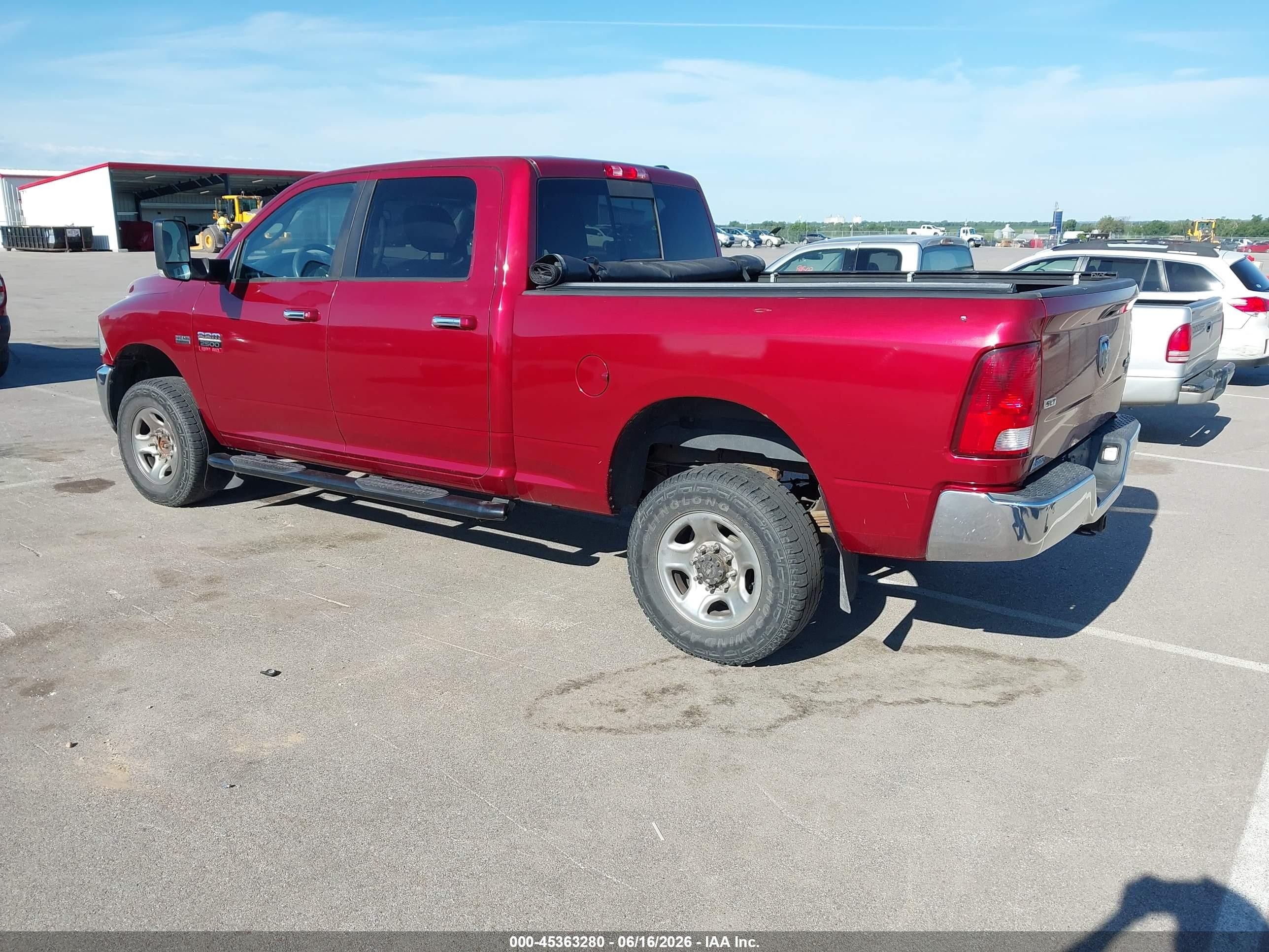 2012 Ram 2500 Slt Red vin: 3C6TD5DT8CG324744