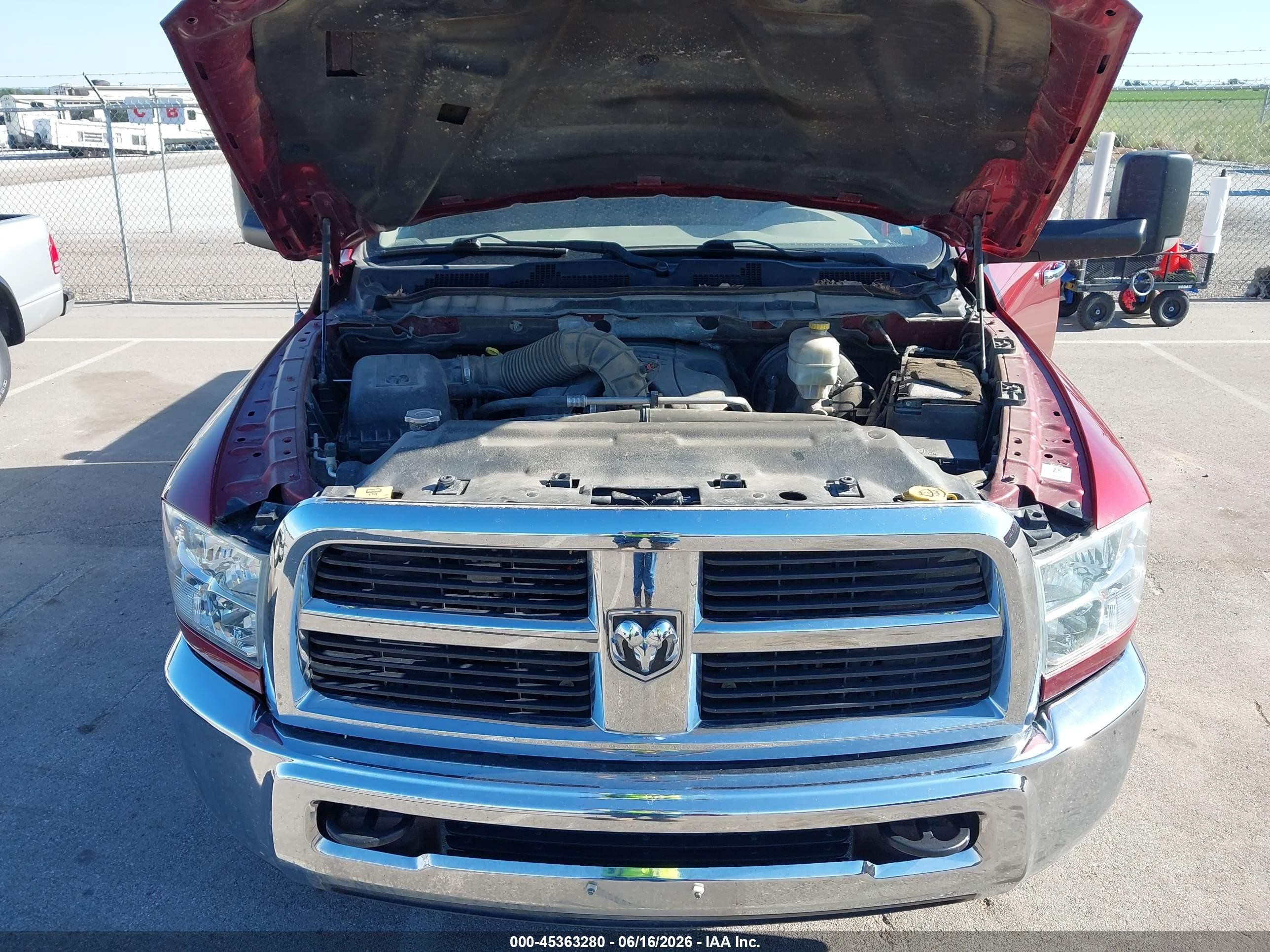 2012 Ram 2500 Slt Red vin: 3C6TD5DT8CG324744
