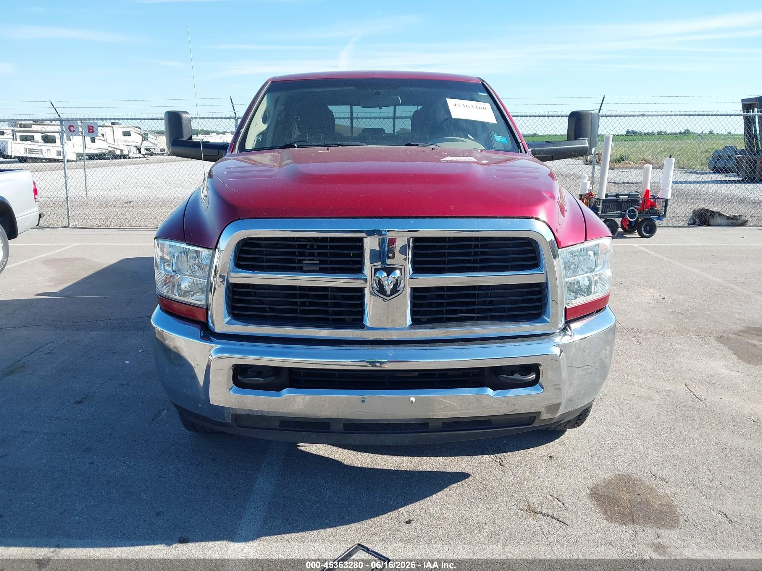 2012 Ram 2500 Slt Red vin: 3C6TD5DT8CG324744