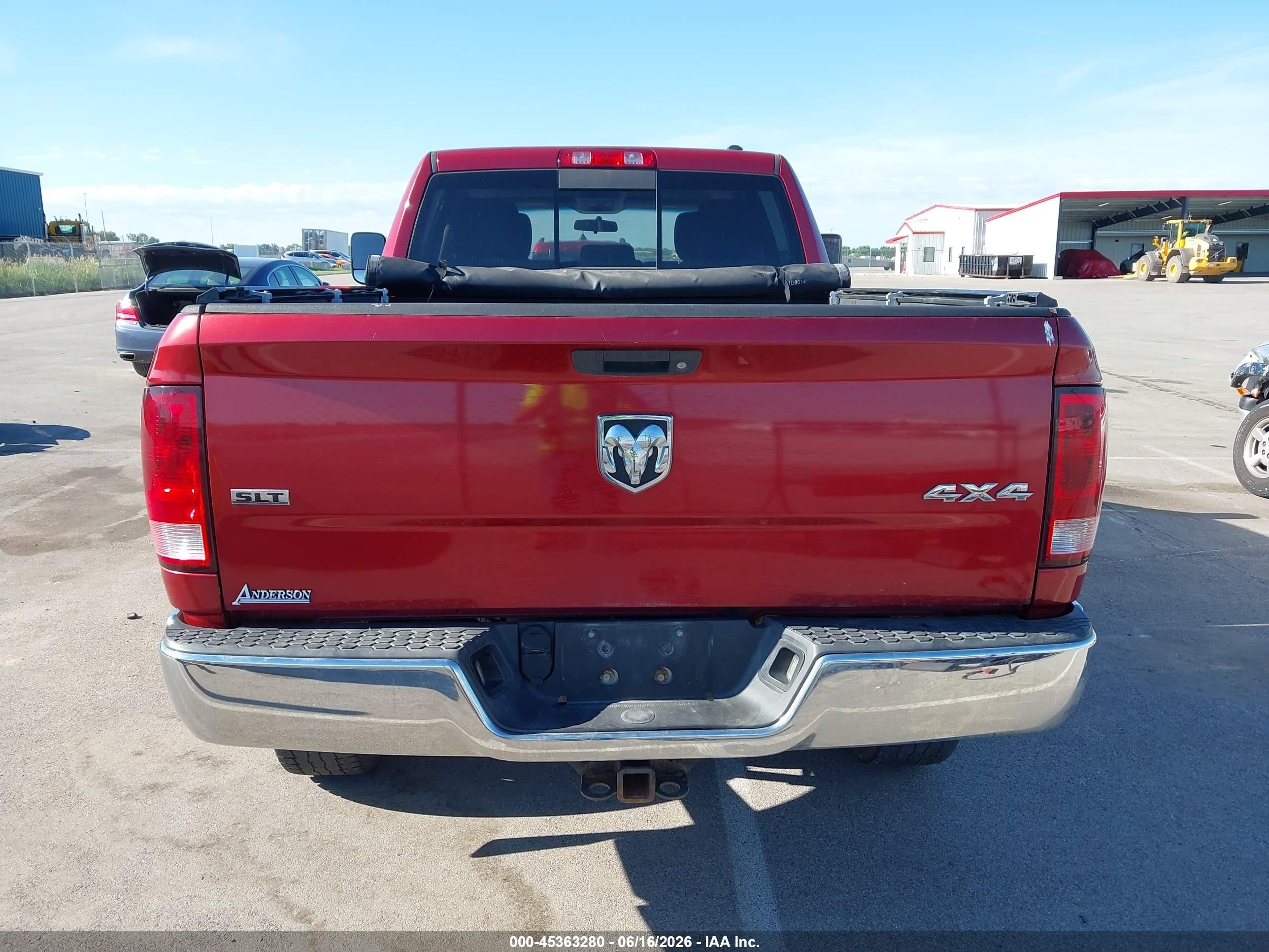 2012 Ram 2500 Slt Red vin: 3C6TD5DT8CG324744