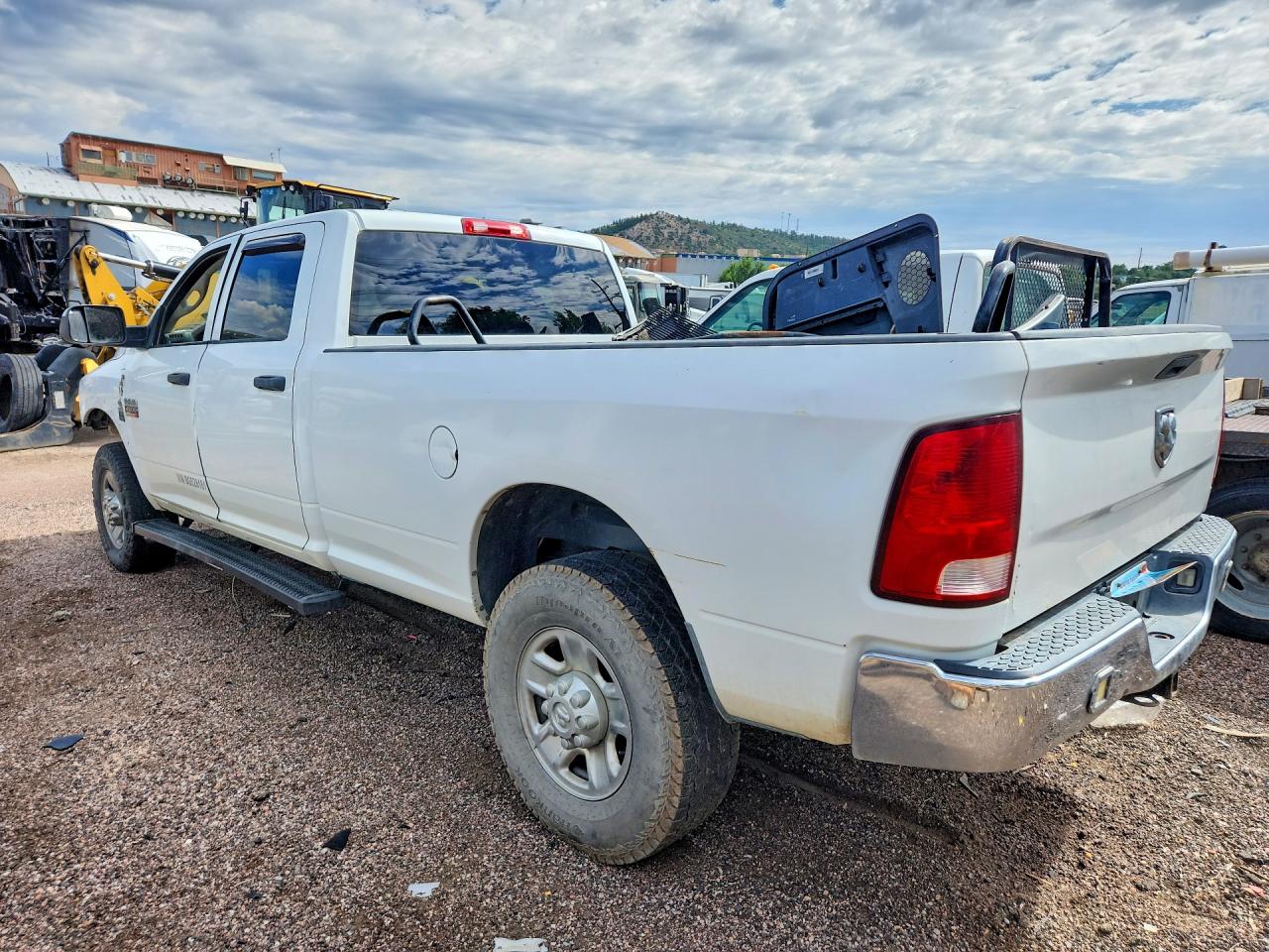 2012 Dodge Ram 2500 St White vin: 3C6TD5HT1CG281276