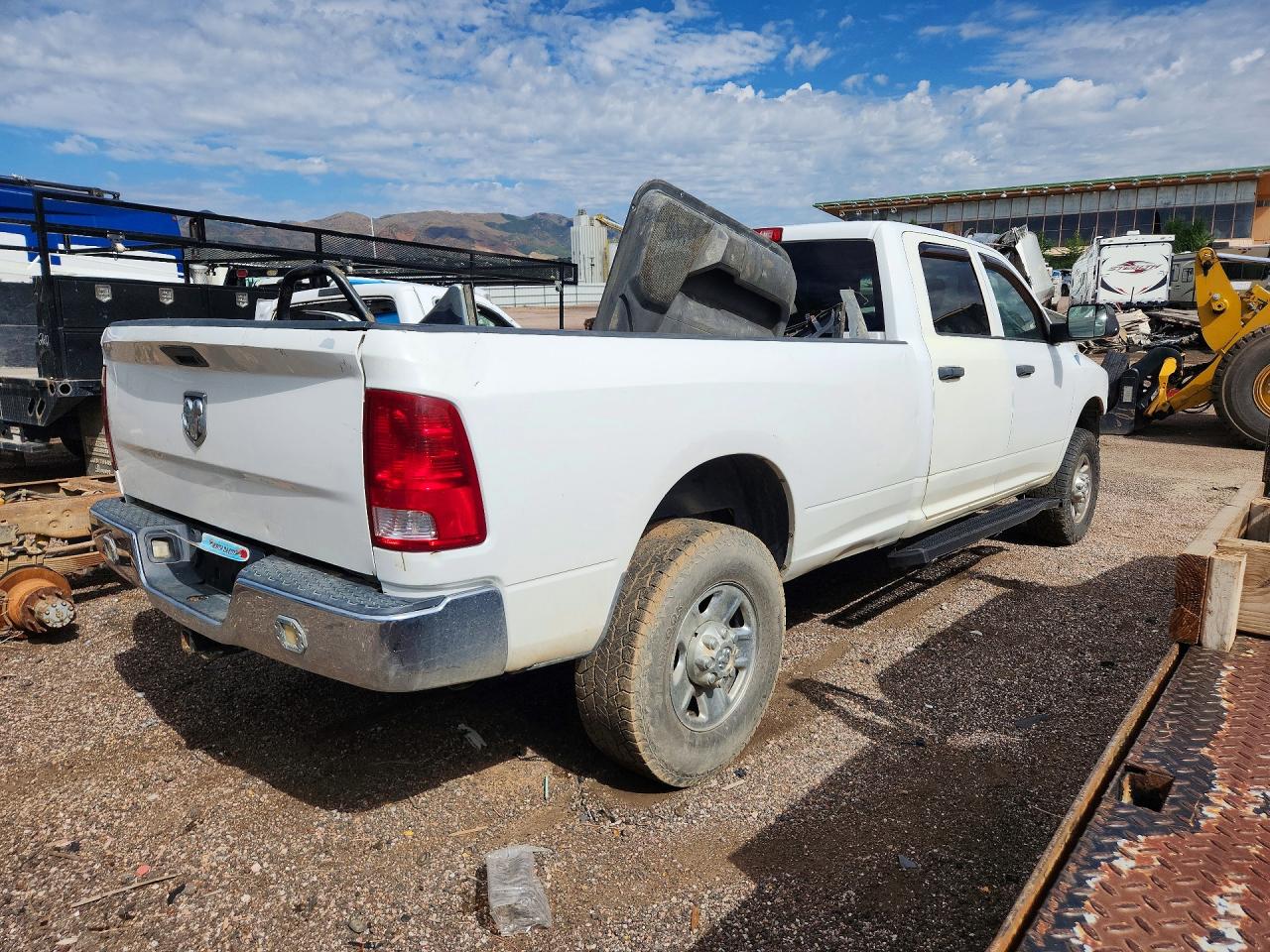 2012 Dodge Ram 2500 St White vin: 3C6TD5HT1CG281276