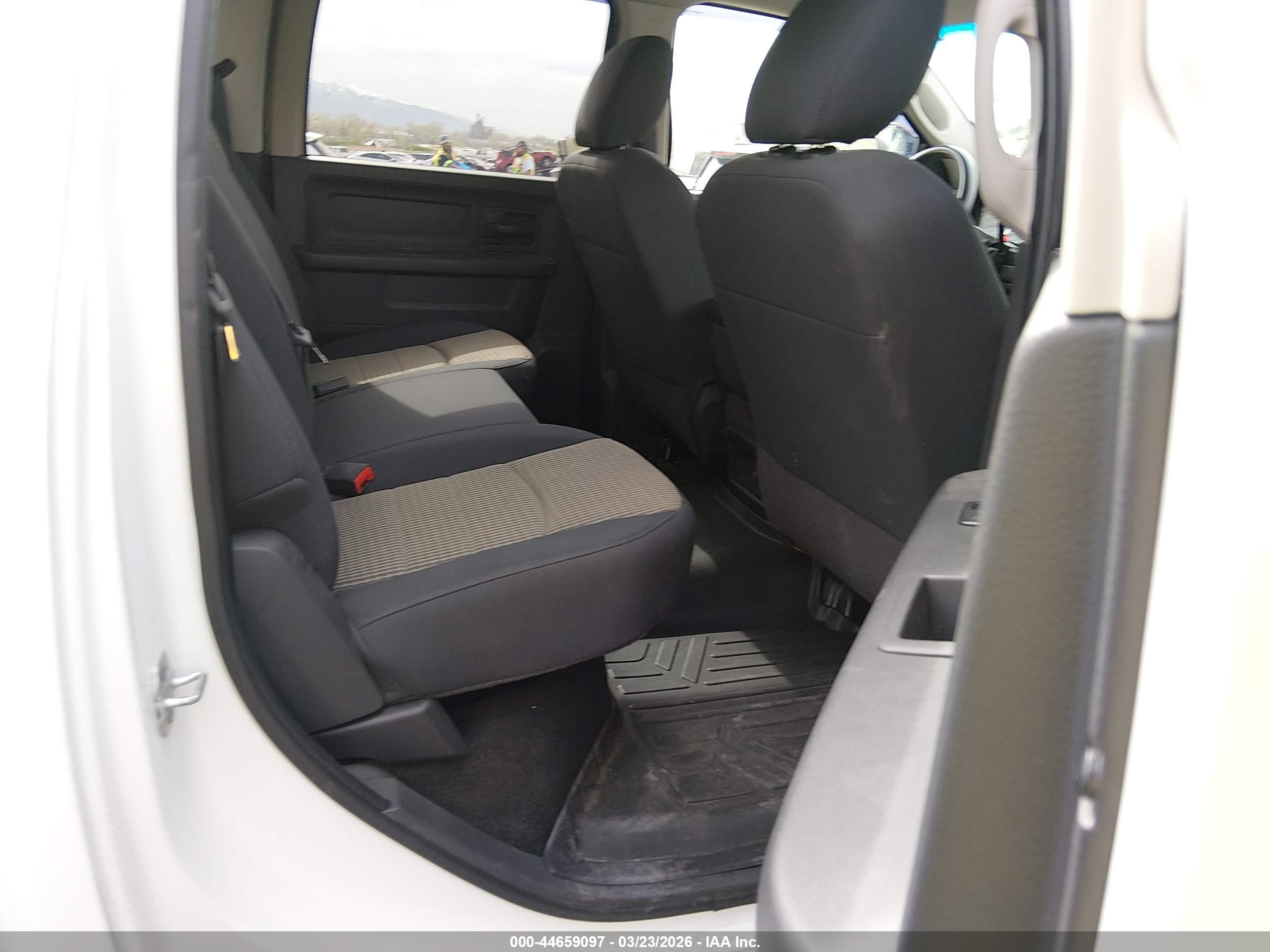 2012 Ram 2500 St White vin: 3C6TD5HT3CG154352