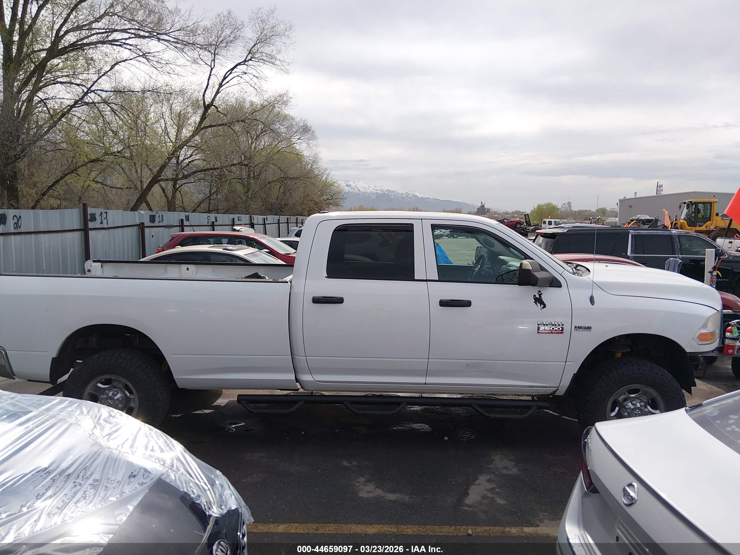 2012 Ram 2500 St White vin: 3C6TD5HT3CG154352