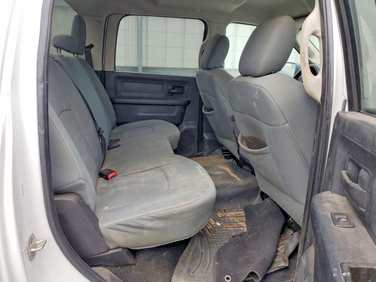 2013 Ram 2500 St White vin: 3C6TR4CT0DG544720