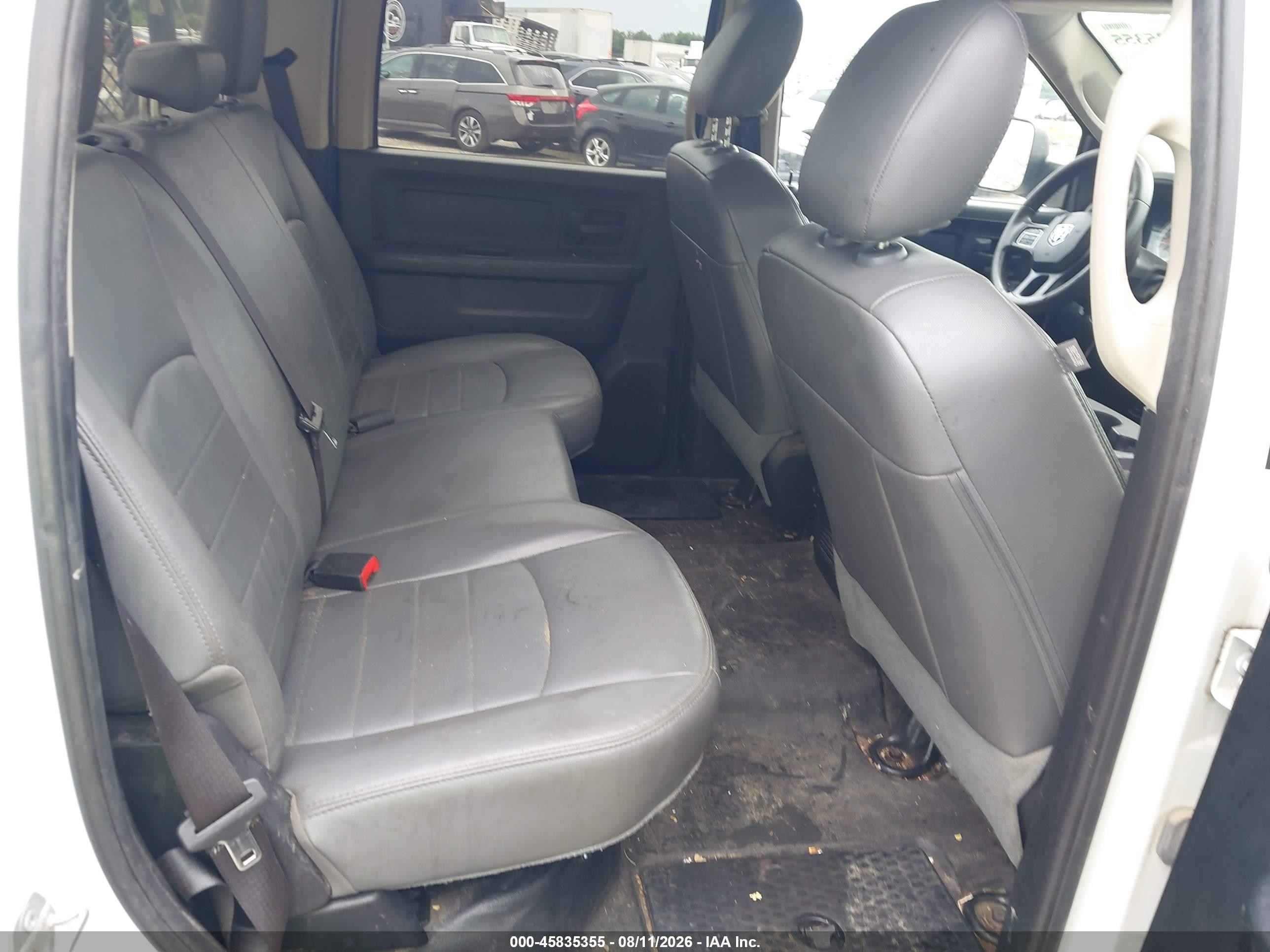2015 Ram 2500 Tradesman White vin: 3C6TR4HT0FG662343