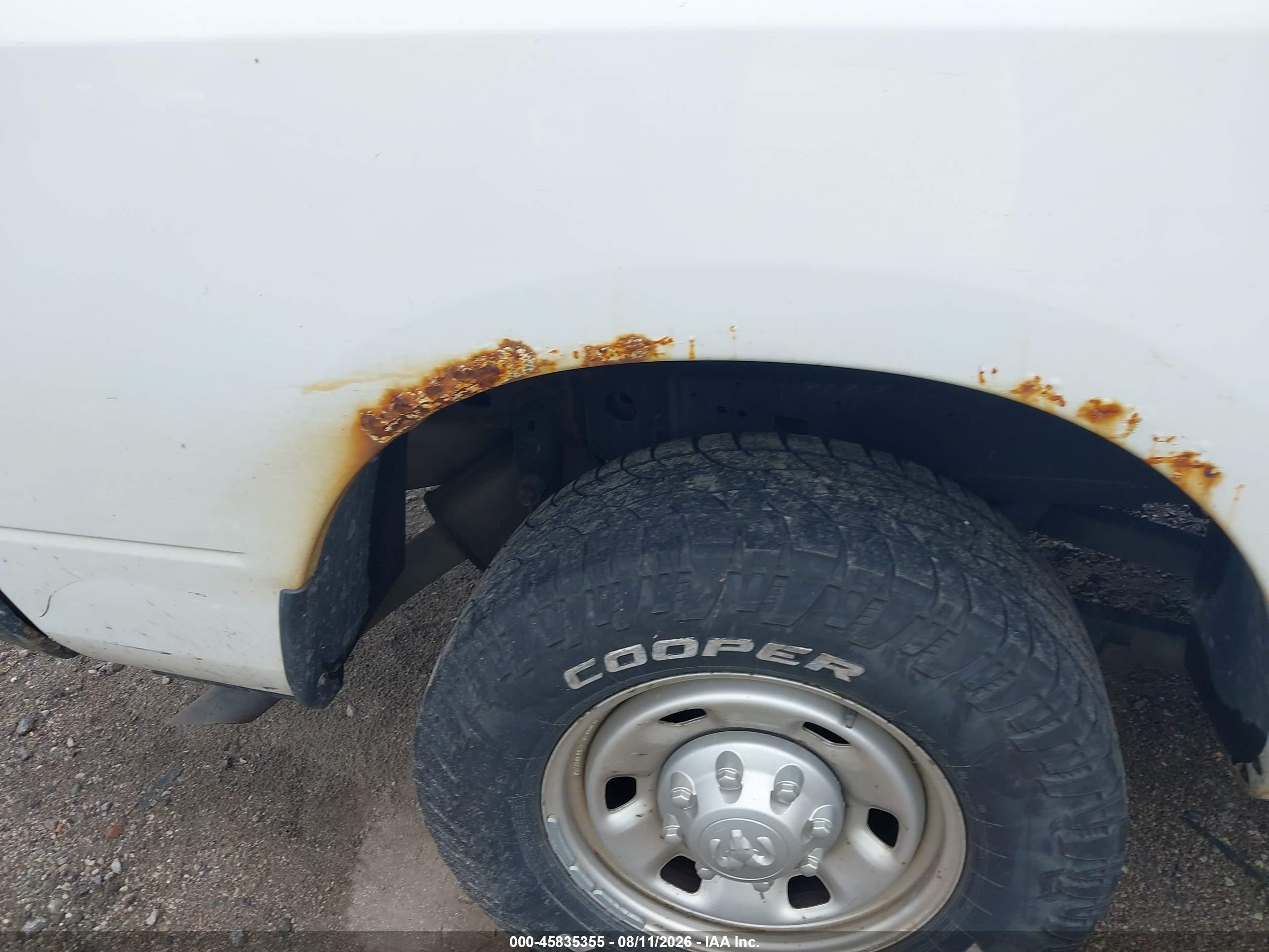 2015 Ram 2500 Tradesman White vin: 3C6TR4HT0FG662343
