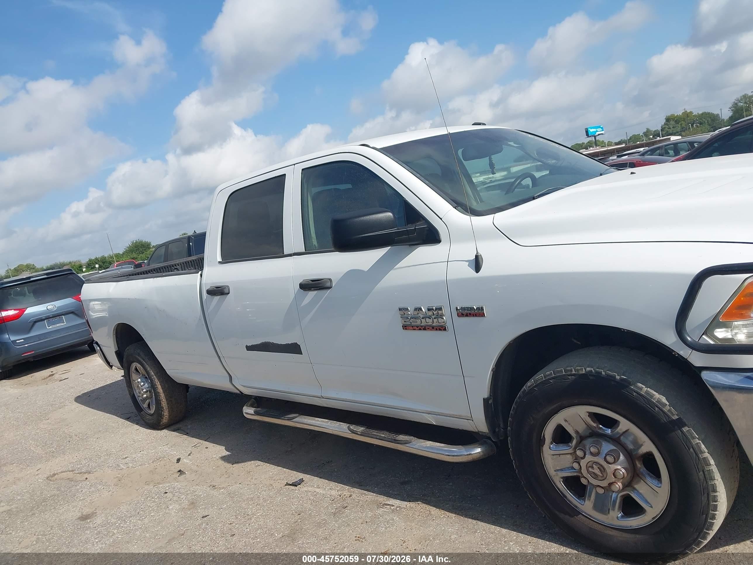 2014 Ram 2500 Tradesman White vin: 3C6TR4HT2EG257065
