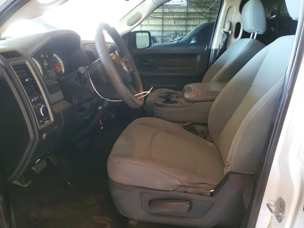 2013 Ram 2500 St White vin: 3C6TR4HT5DG546388