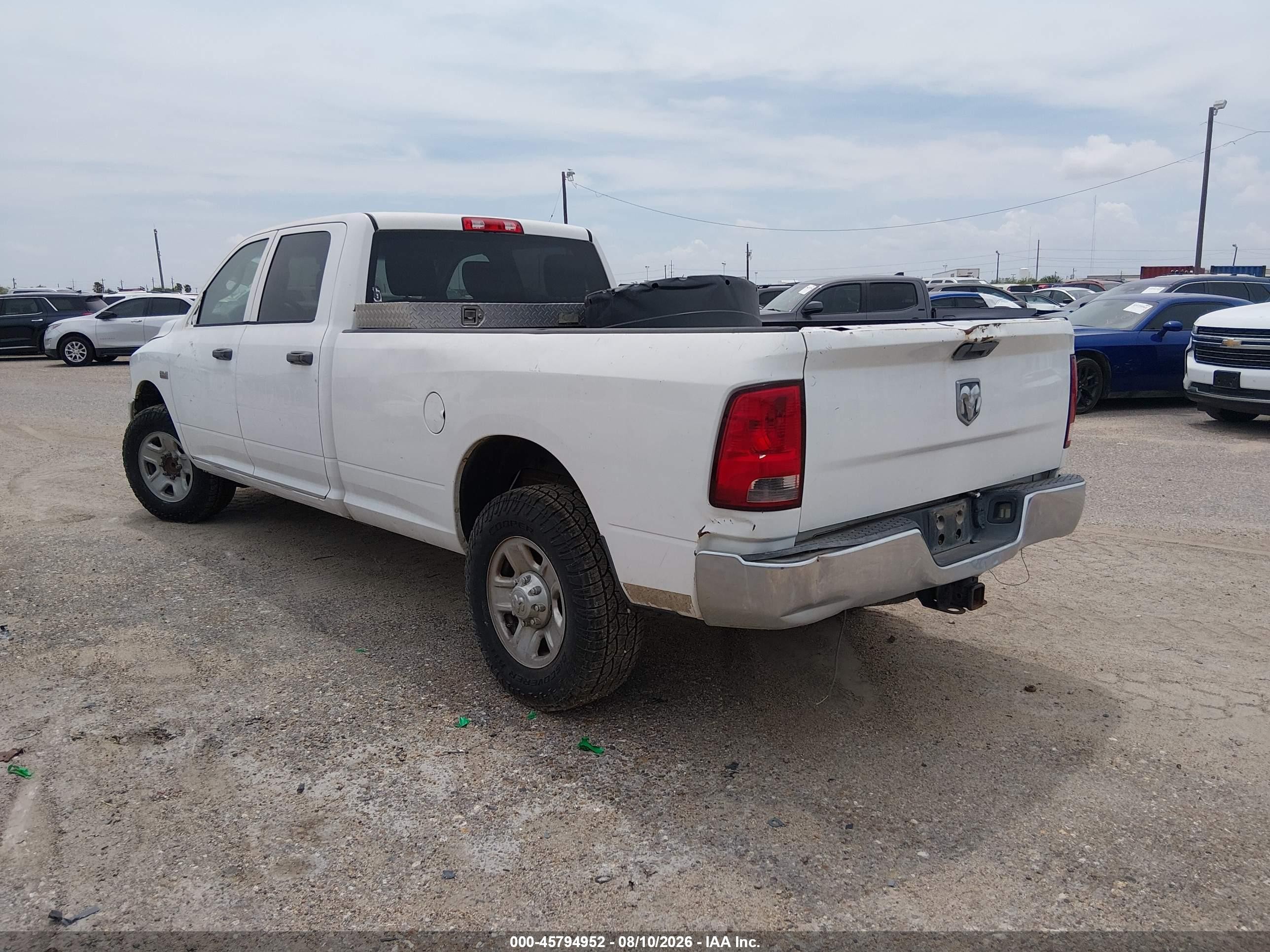 2014 Ram 2500 Tradesman White vin: 3C6TR4HT6EG257084