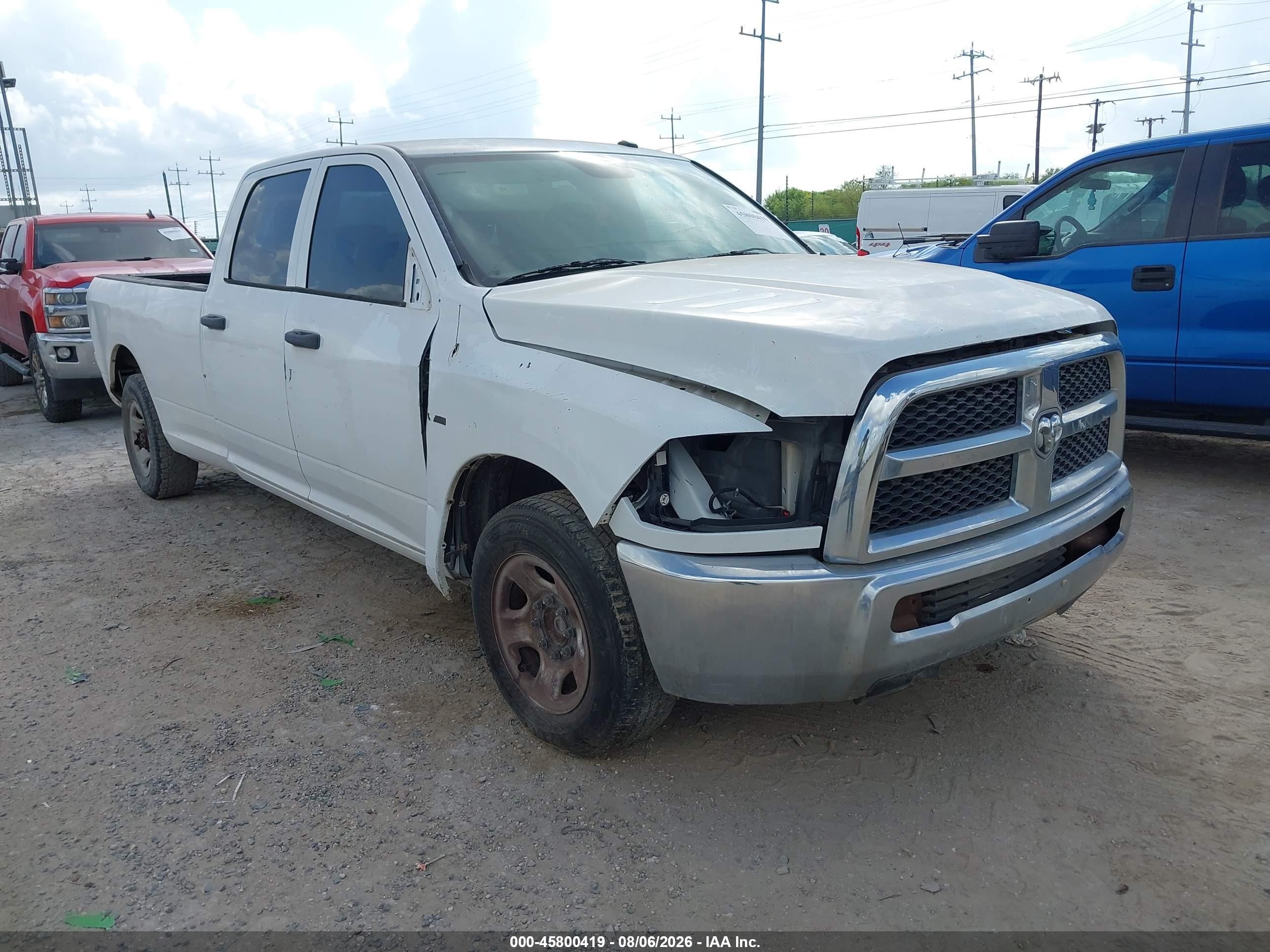 2013 Ram 2500 Tradesman White vin: 3C6TR4HTXDG518652