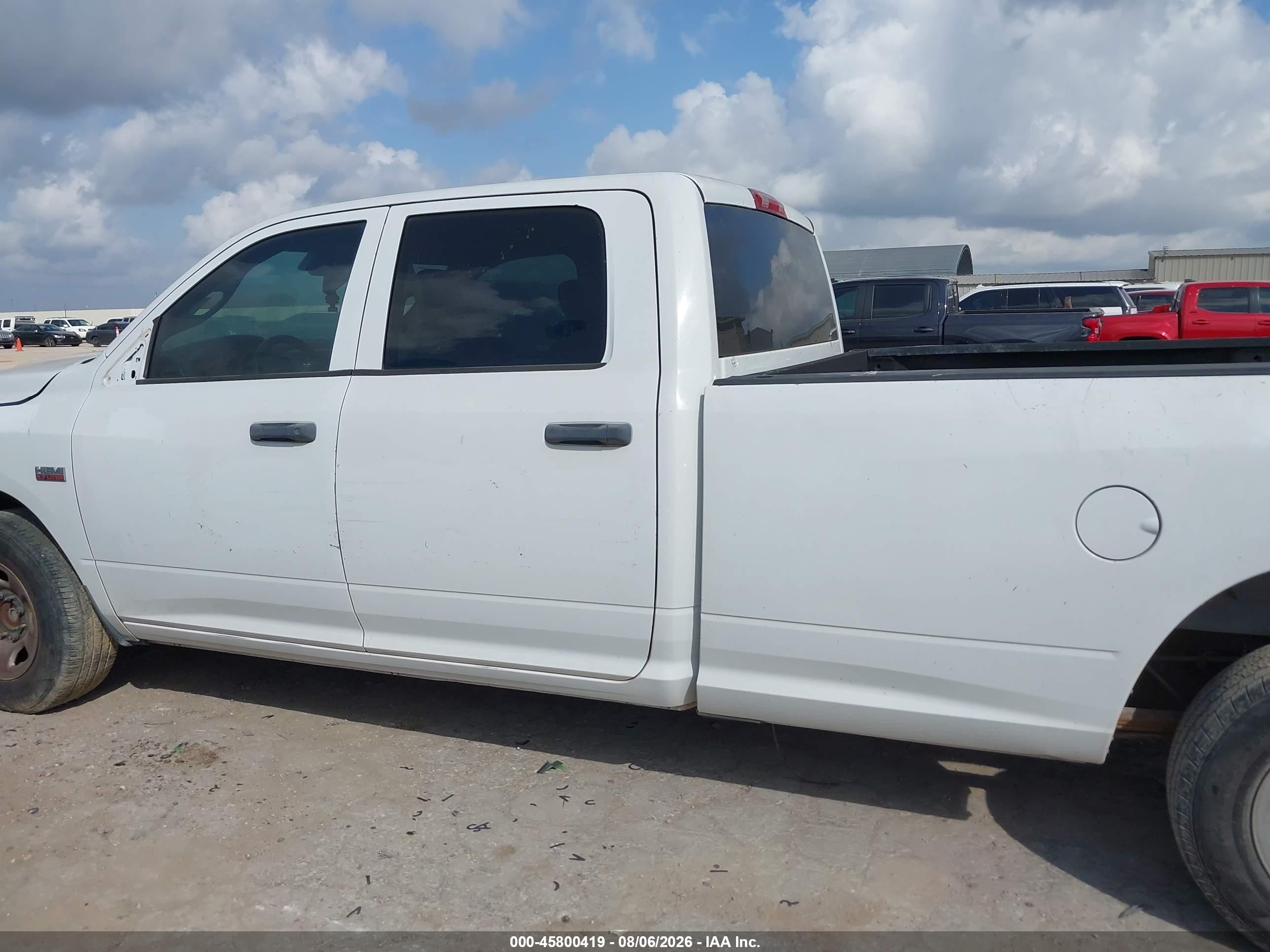 2013 Ram 2500 Tradesman White vin: 3C6TR4HTXDG518652