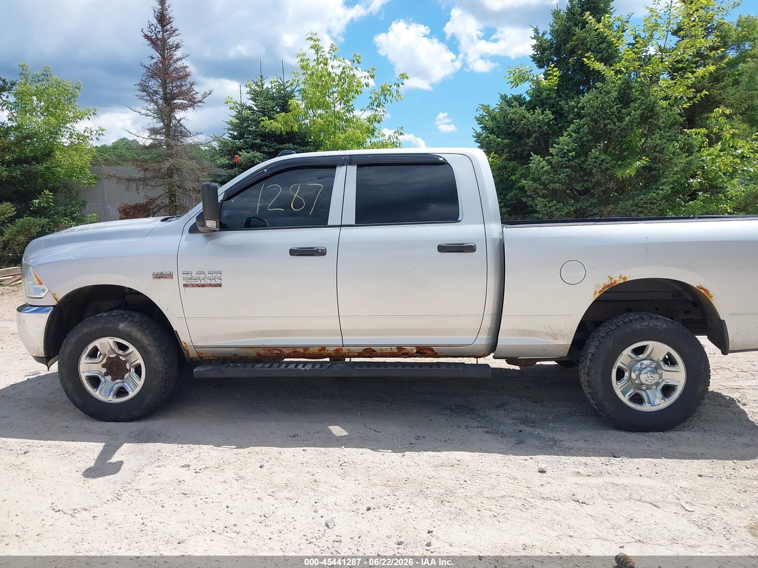 2014 Ram 2500 Tradesman Silver vin: 3C6TR5CT0EG164638