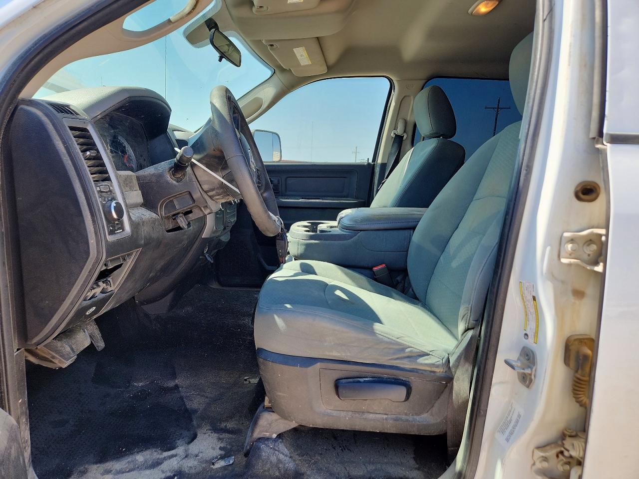 2014 Ram 2500 St White vin: 3C6TR5CT1EG146956