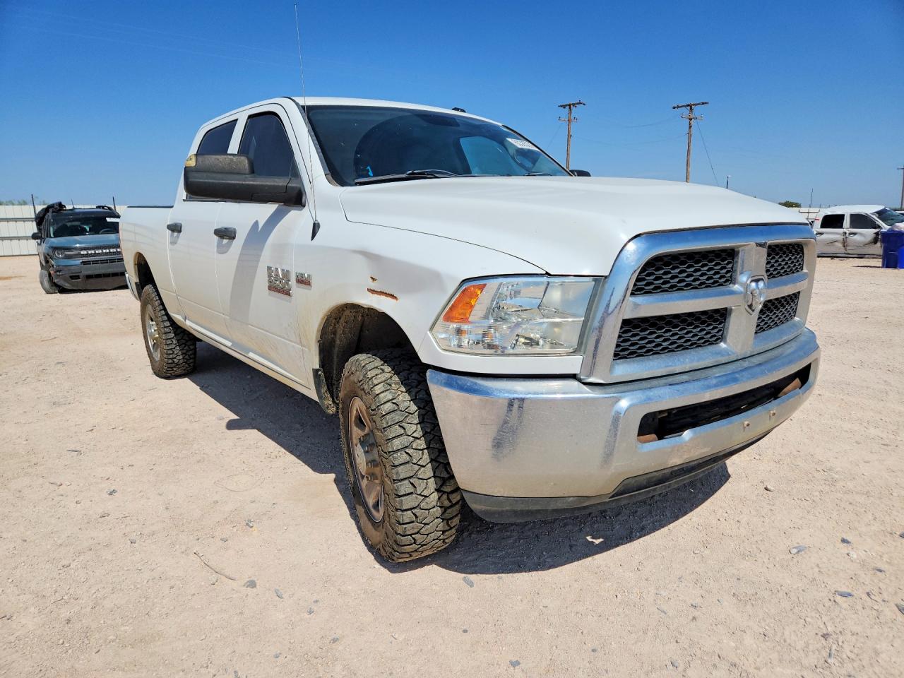 2014 Ram 2500 St White vin: 3C6TR5CT1EG146956