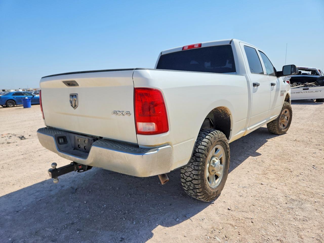 2014 Ram 2500 St White vin: 3C6TR5CT1EG146956