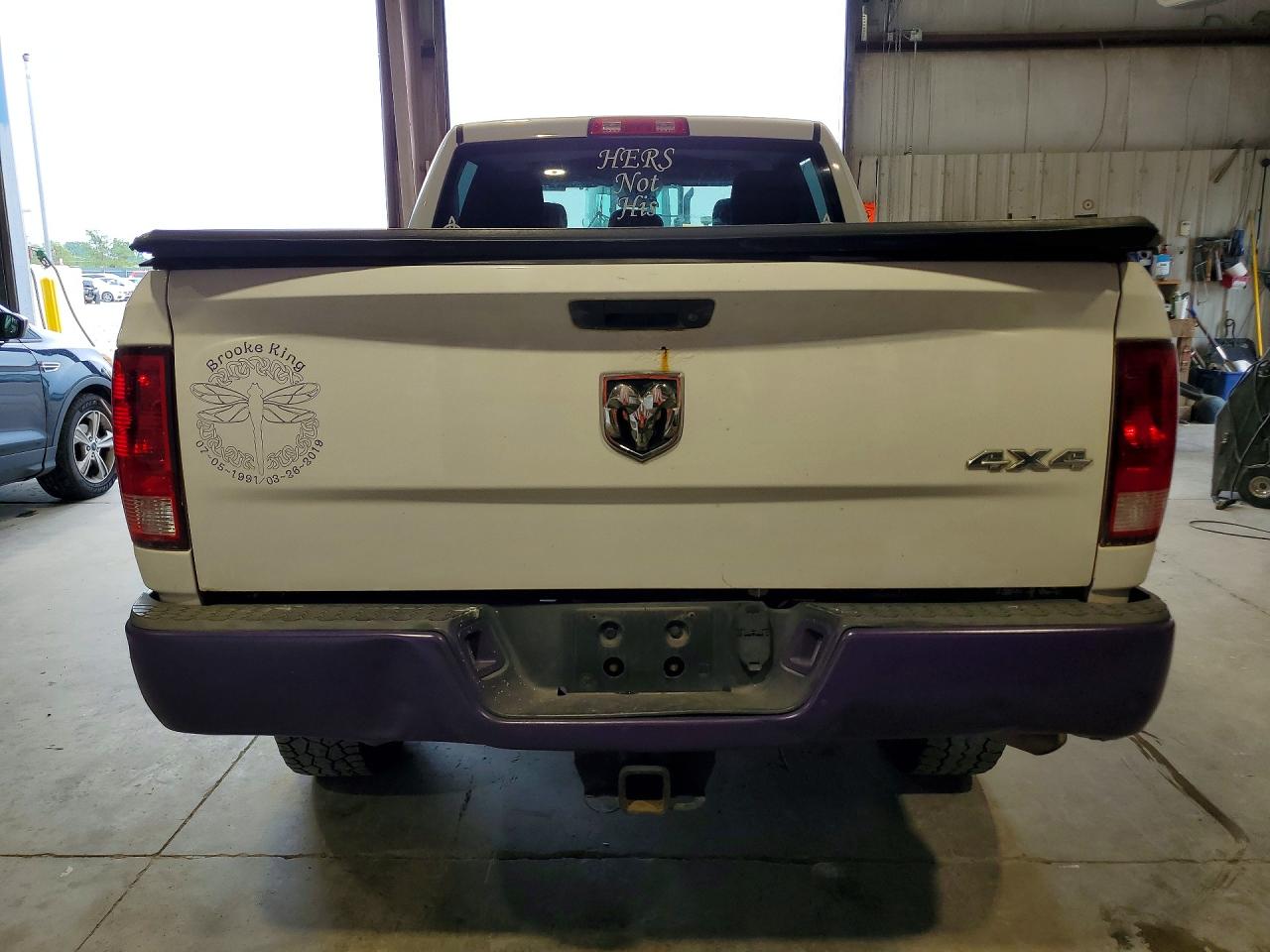2017 Ram 2500 St White vin: 3C6TR5CT3HG732871