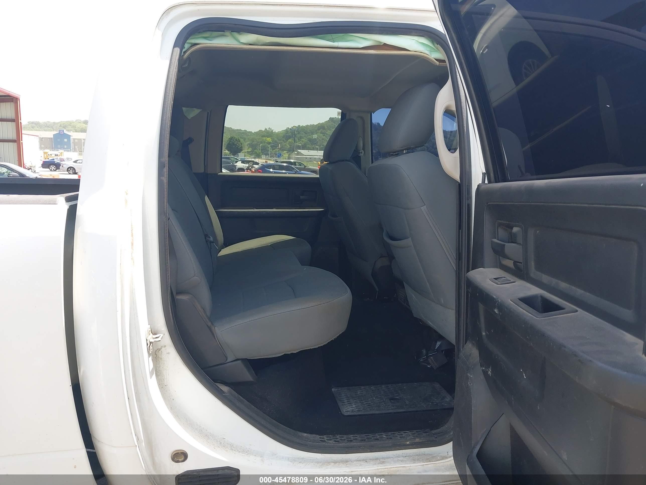 2013 Ram 2500 Tradesman White vin: 3C6TR5CT7DG537477