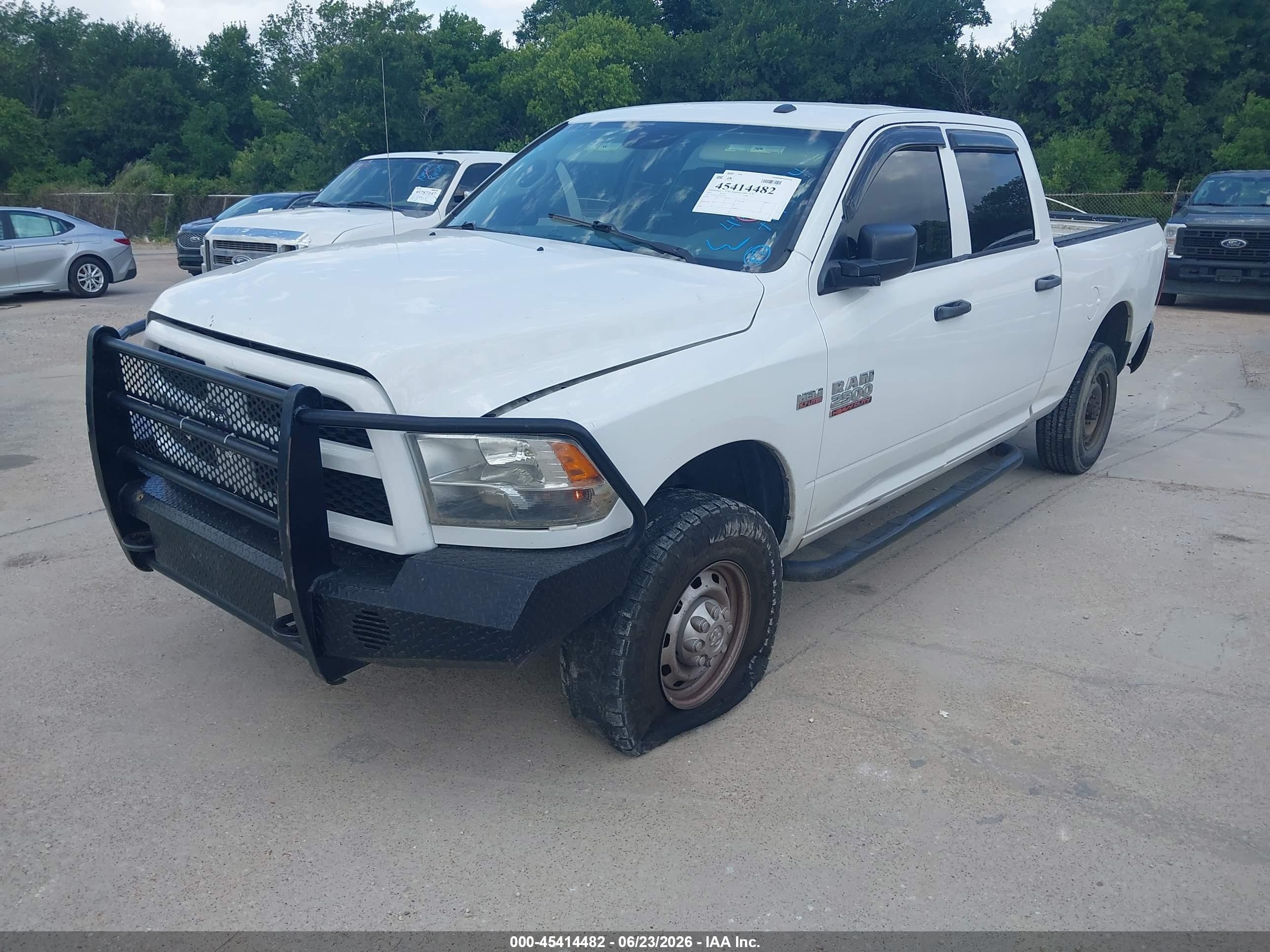 2013 Ram 2500 Tradesman White vin: 3C6TR5CT7DG543120