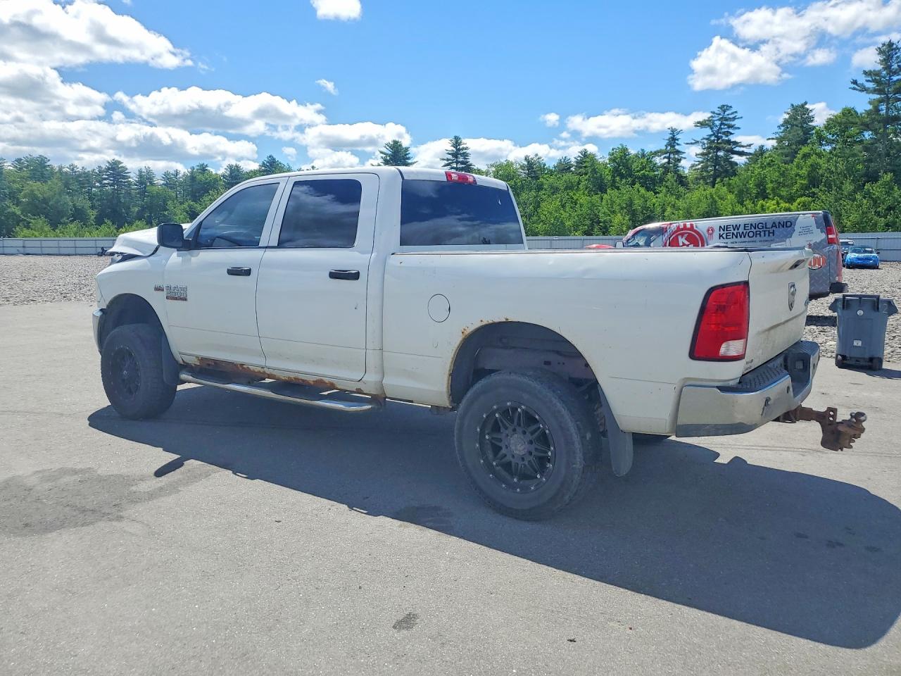 2015 Ram 2500 St White vin: 3C6TR5CT7FG507236