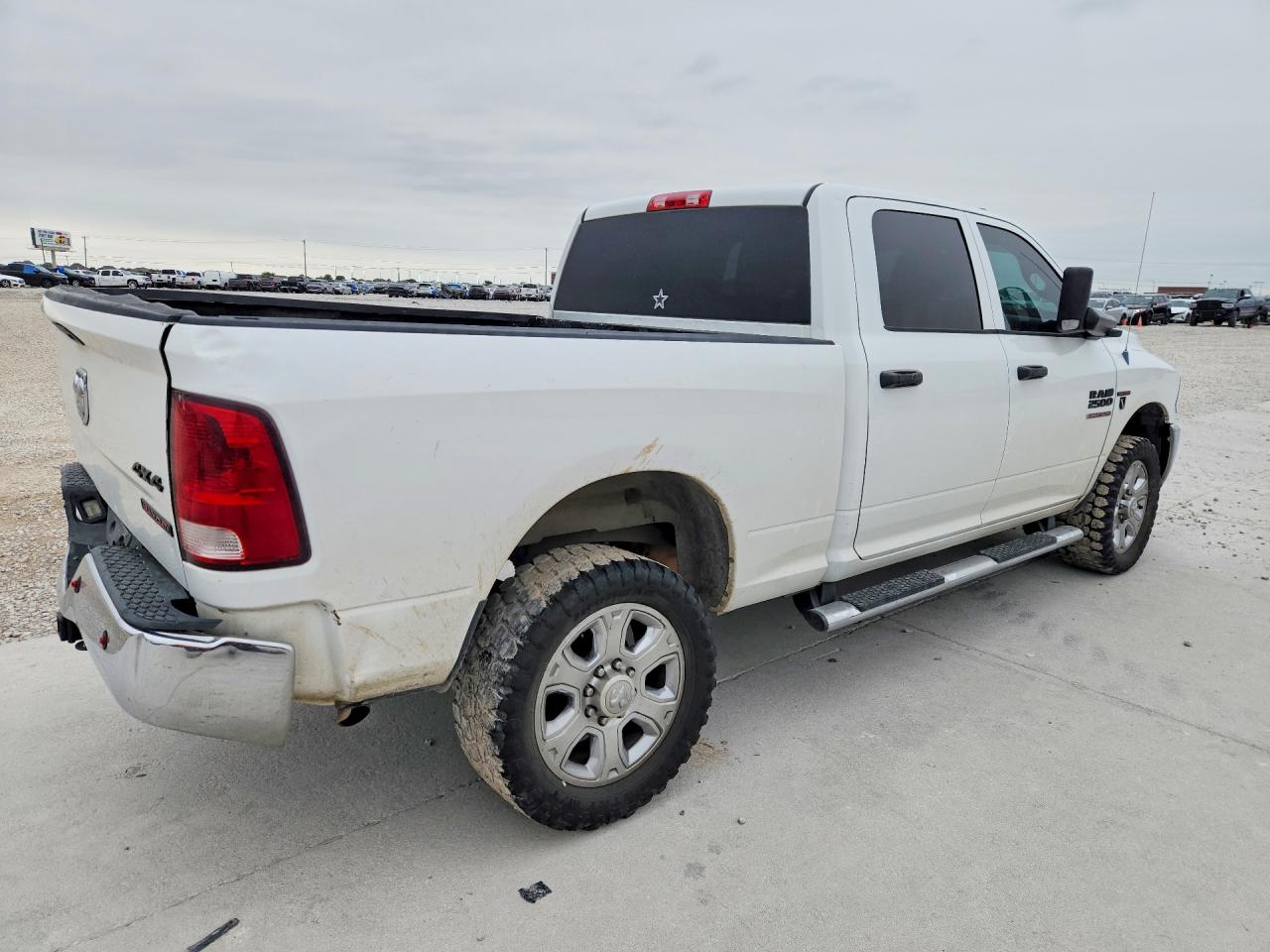 2013 Ram 2500 St White vin: 3C6TR5CT8DG552117