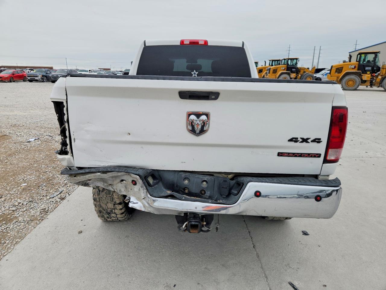 2013 Ram 2500 St White vin: 3C6TR5CT8DG552117