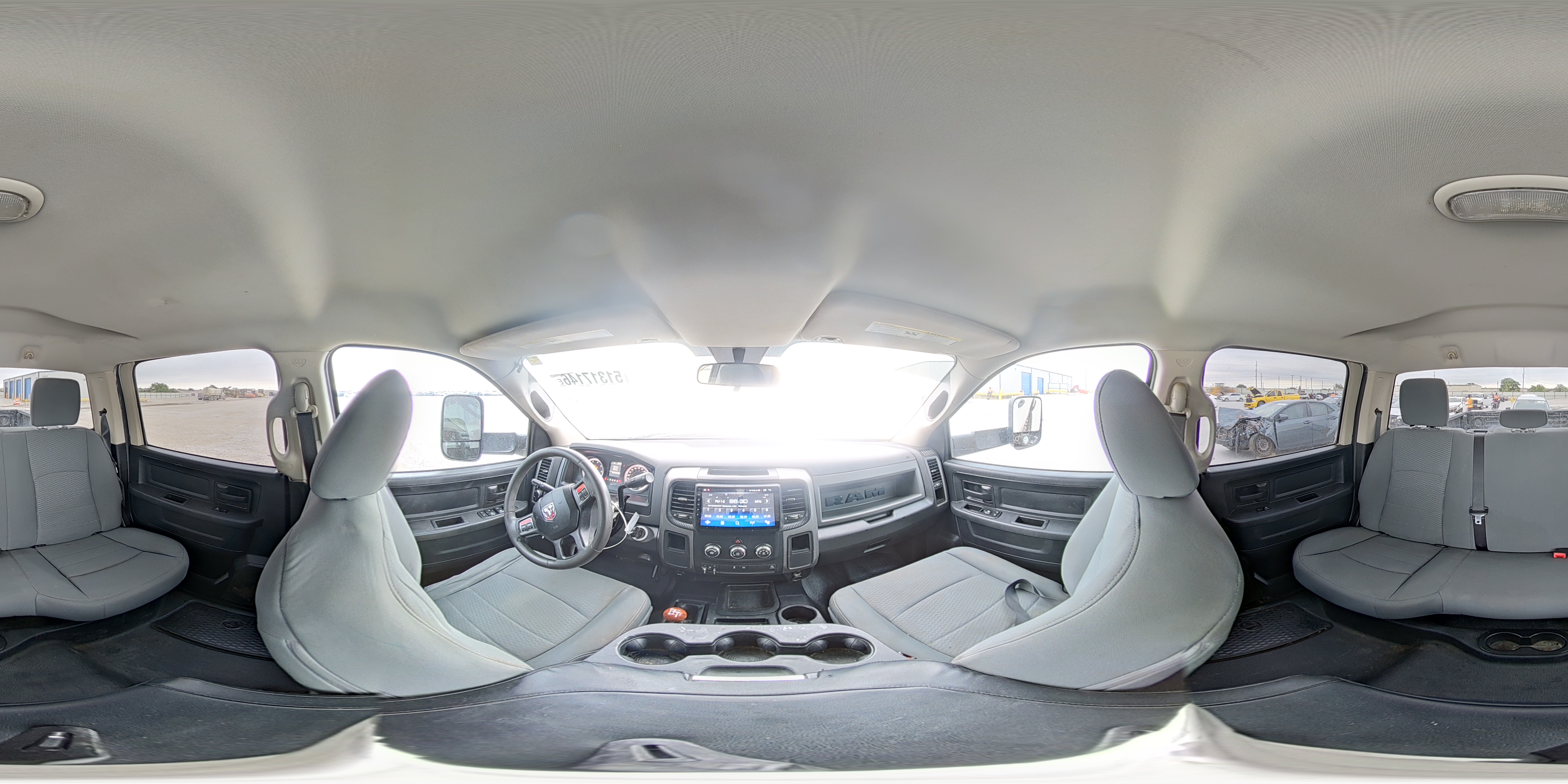 2013 Ram 2500 St White vin: 3C6TR5CT8DG552117