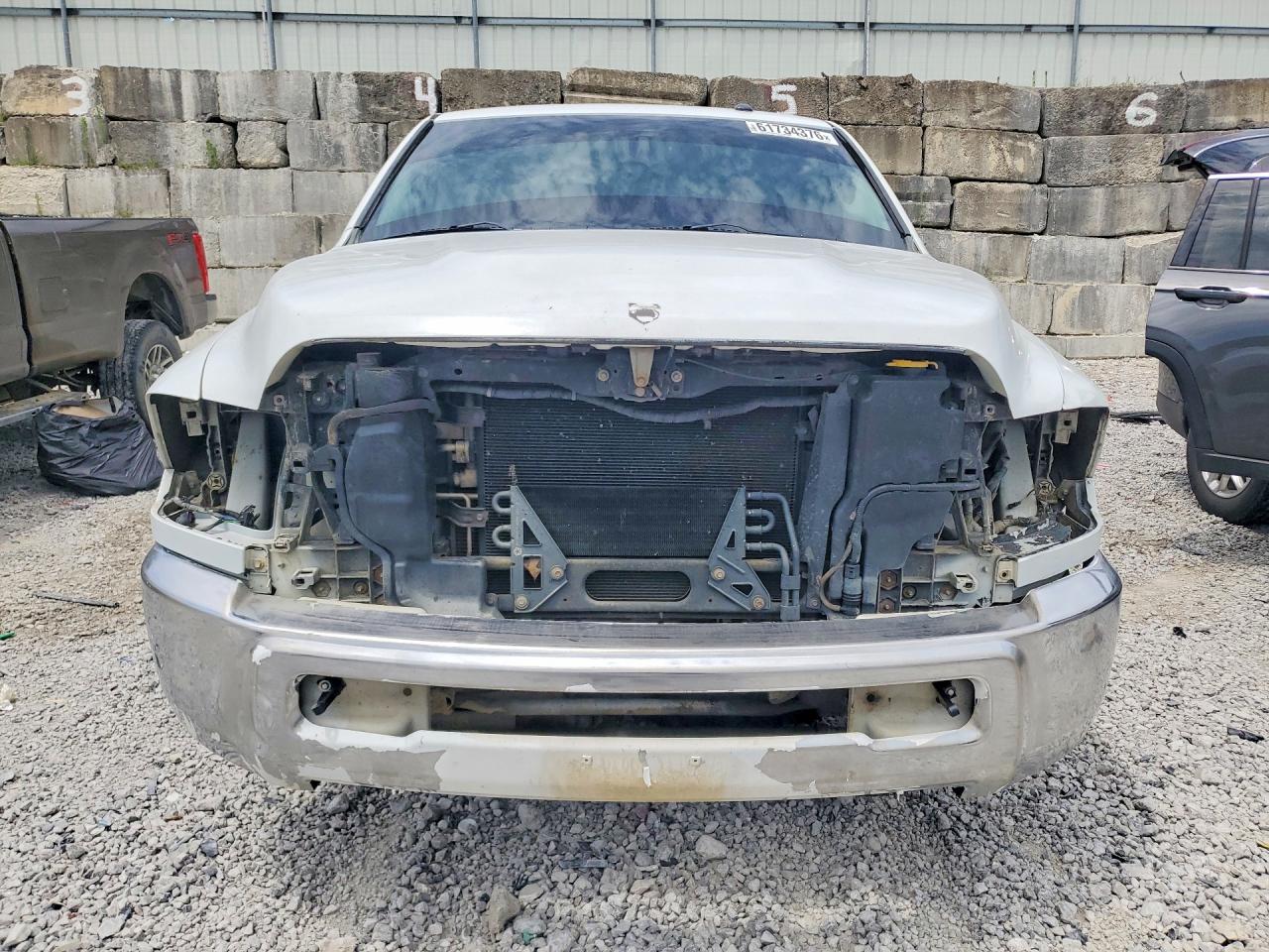 2015 Ram 2500 St White vin: 3C6TR5CT9FG585677