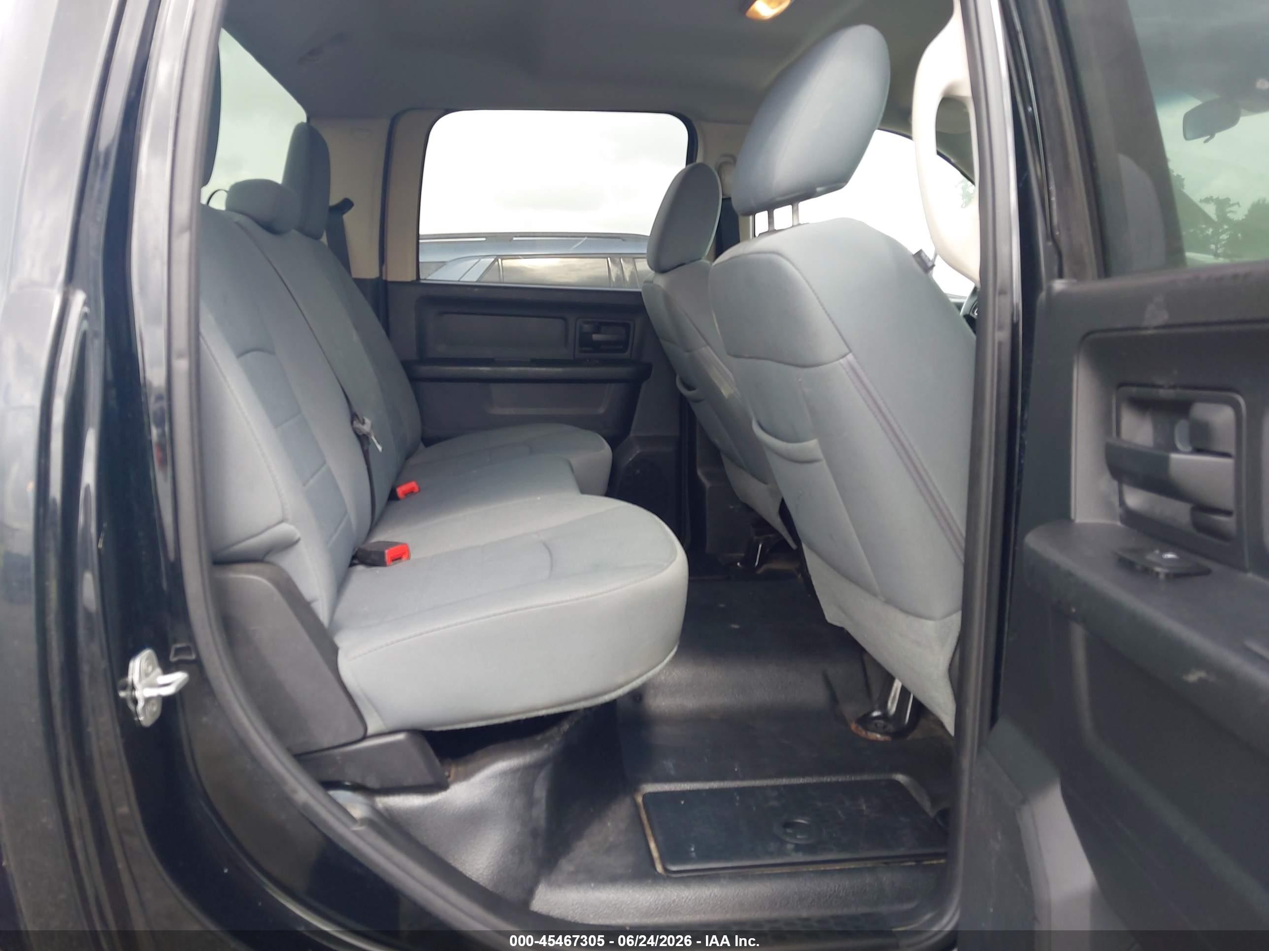 2013 Ram 2500 Tradesman Black vin: 3C6TR5CTXDG545752