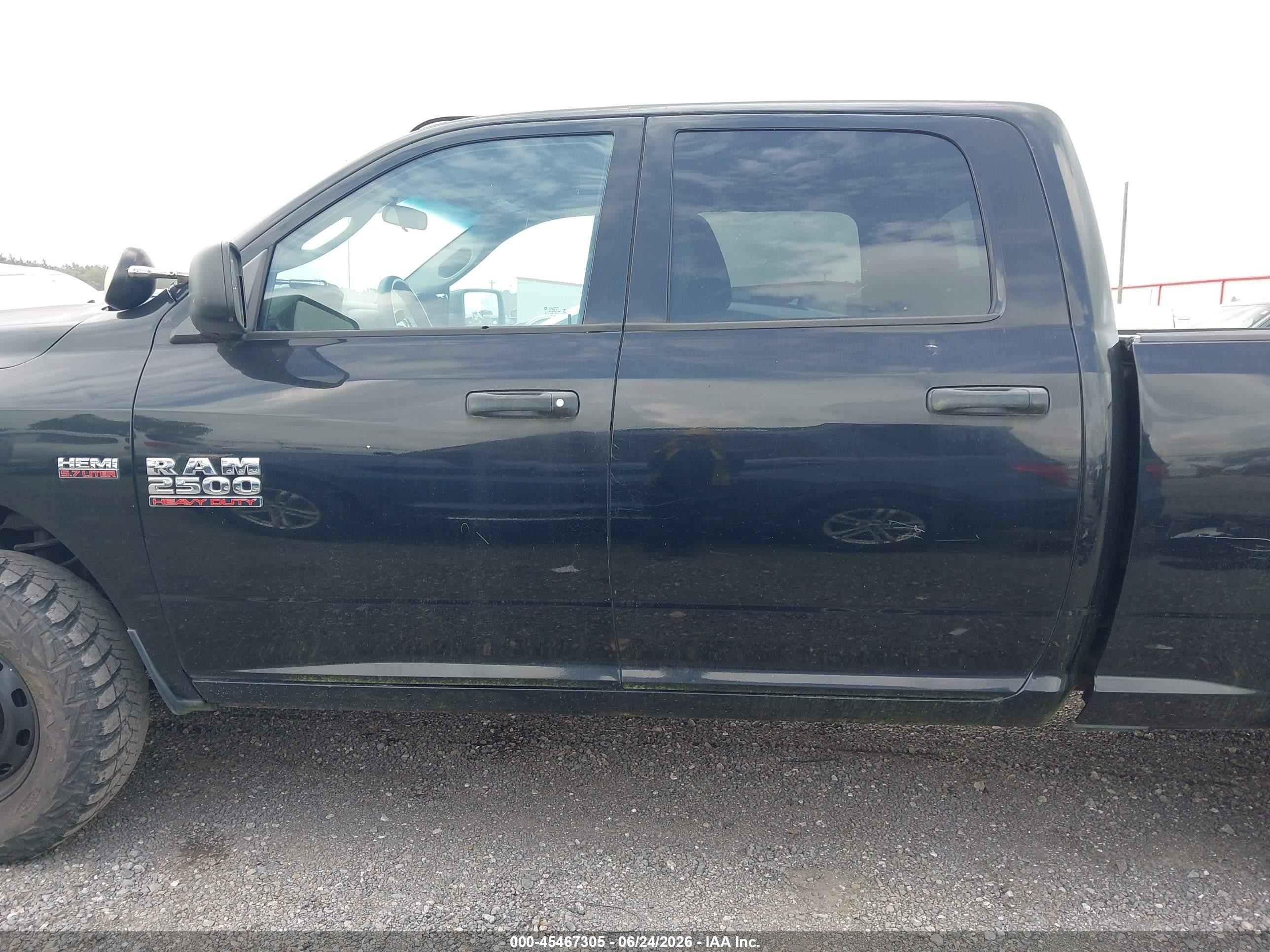 2013 Ram 2500 Tradesman Black vin: 3C6TR5CTXDG545752
