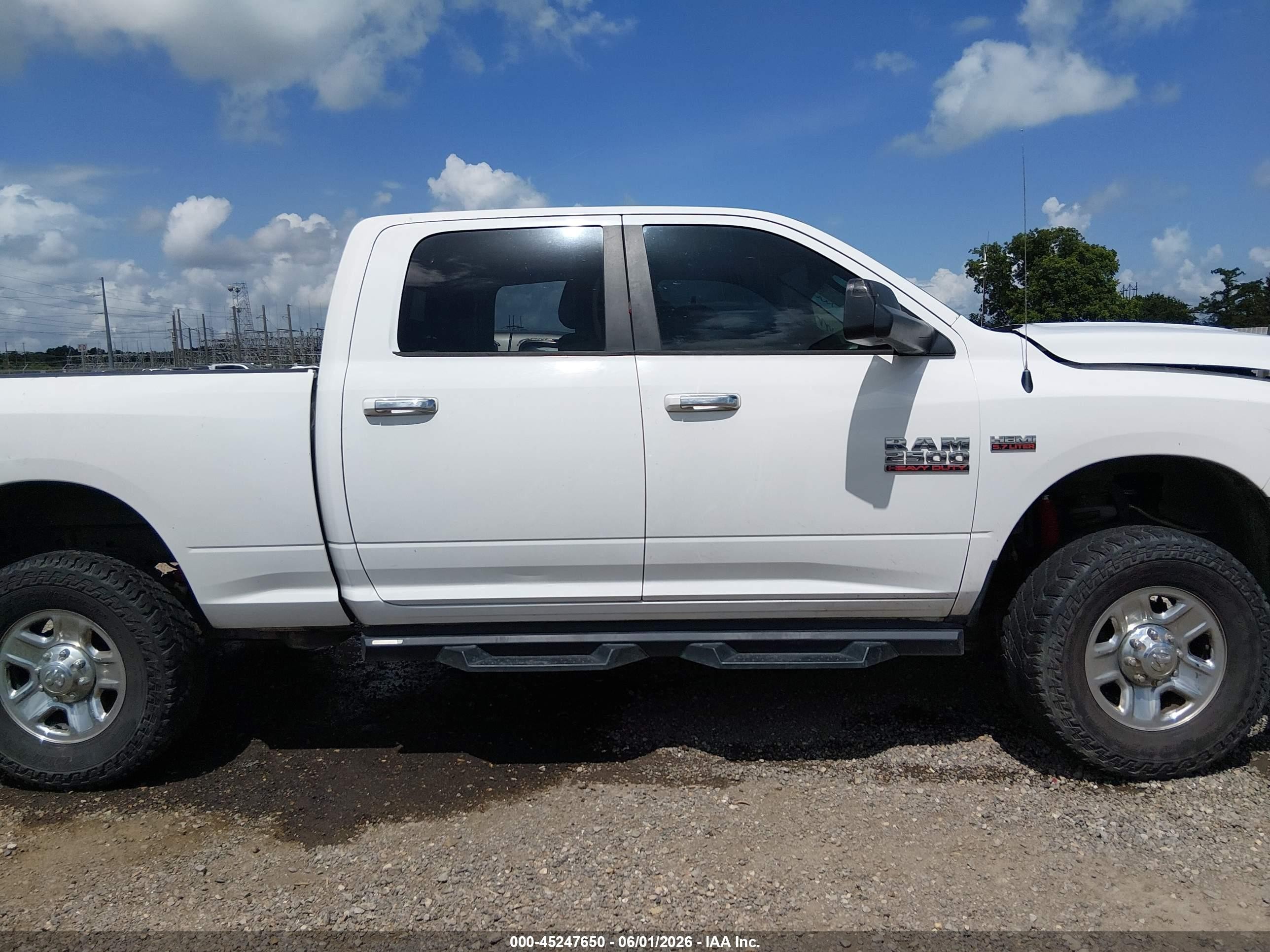 2014 Ram 2500 Slt White vin: 3C6TR5DT8EG188152