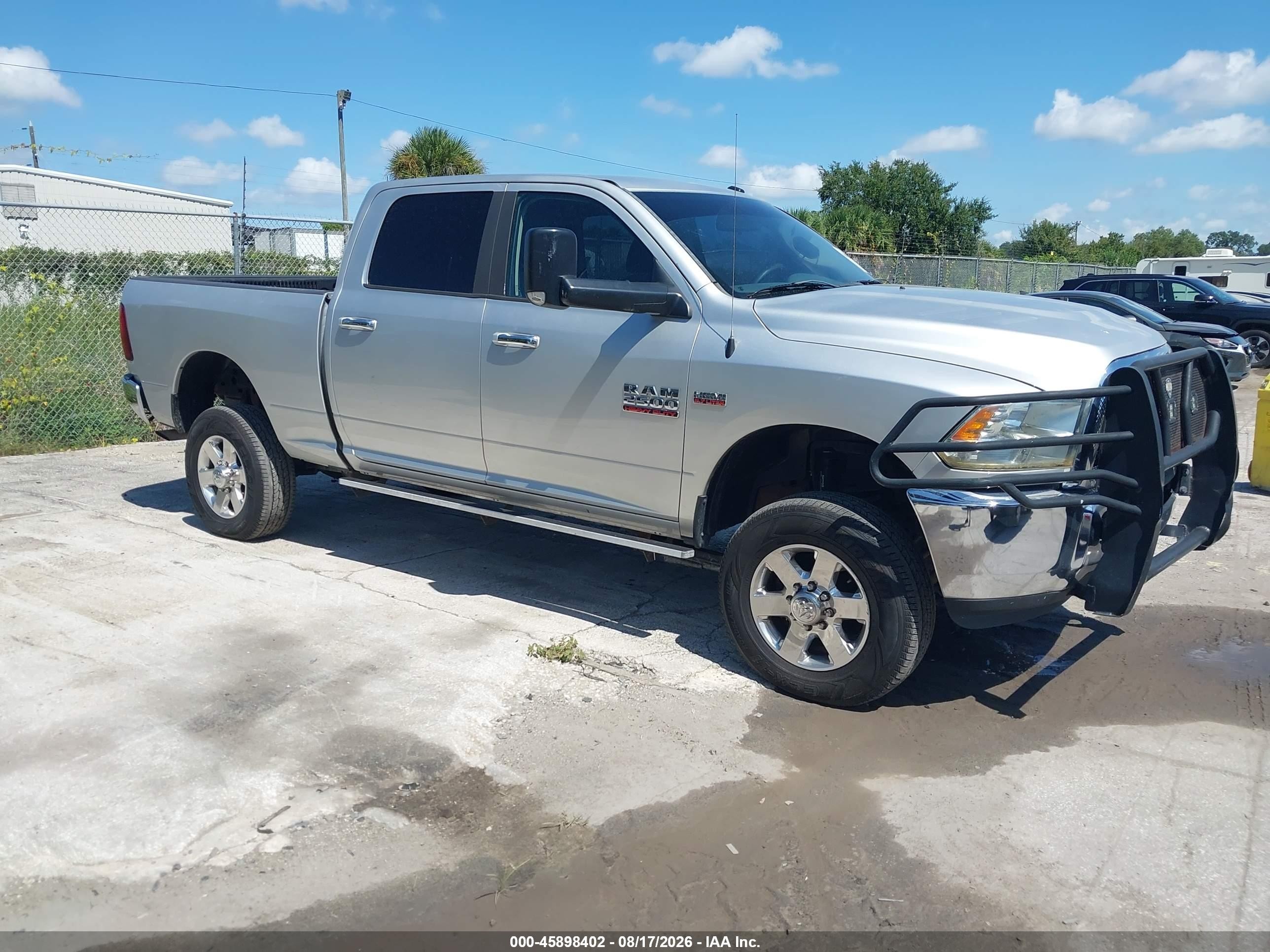 2014 Ram 2500 Slt Silver vin: 3C6TR5DTXEG205811