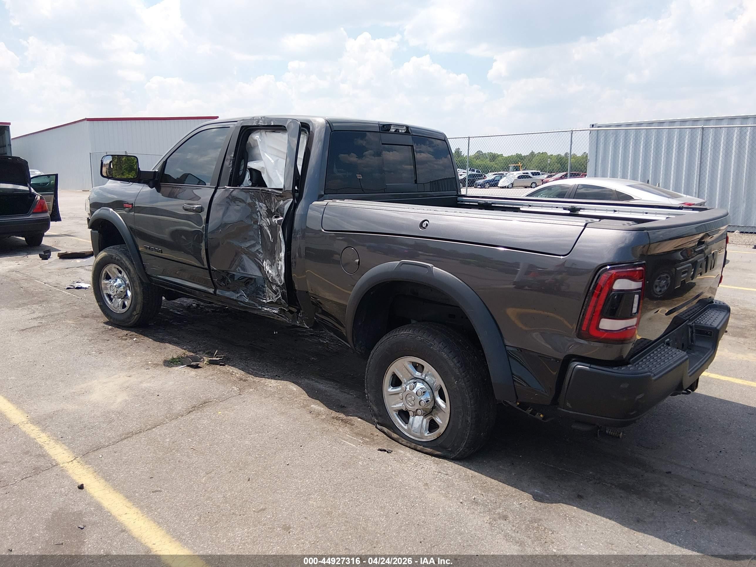 2022 Ram 2500 Black vin: 3C6TR5EJ6NG287355