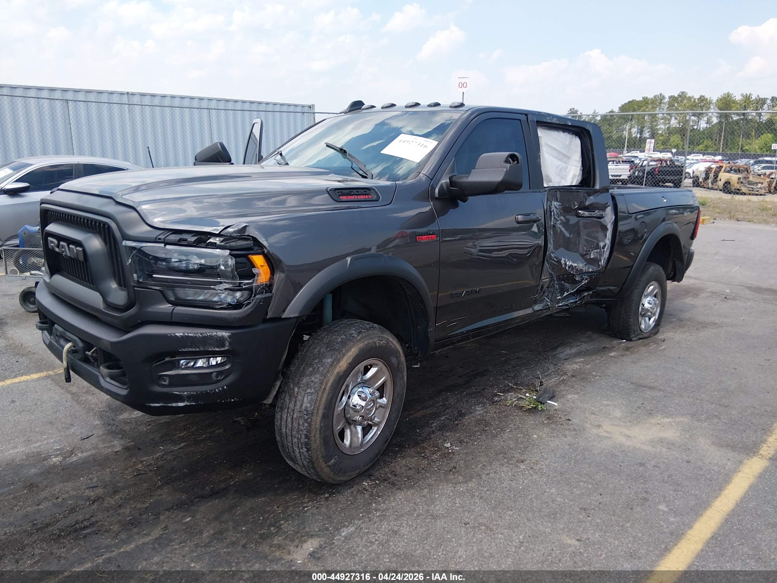 2022 Ram 2500 Black vin: 3C6TR5EJ6NG287355
