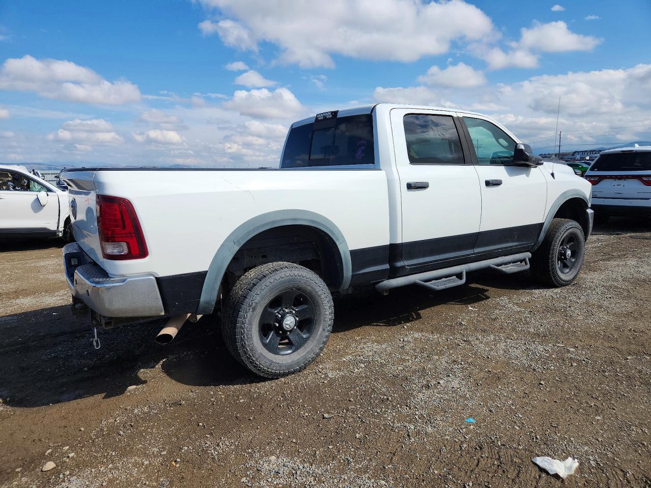 2014 Ram 2500 Powerwagon White vin: 3C6TR5EJ7EG308570