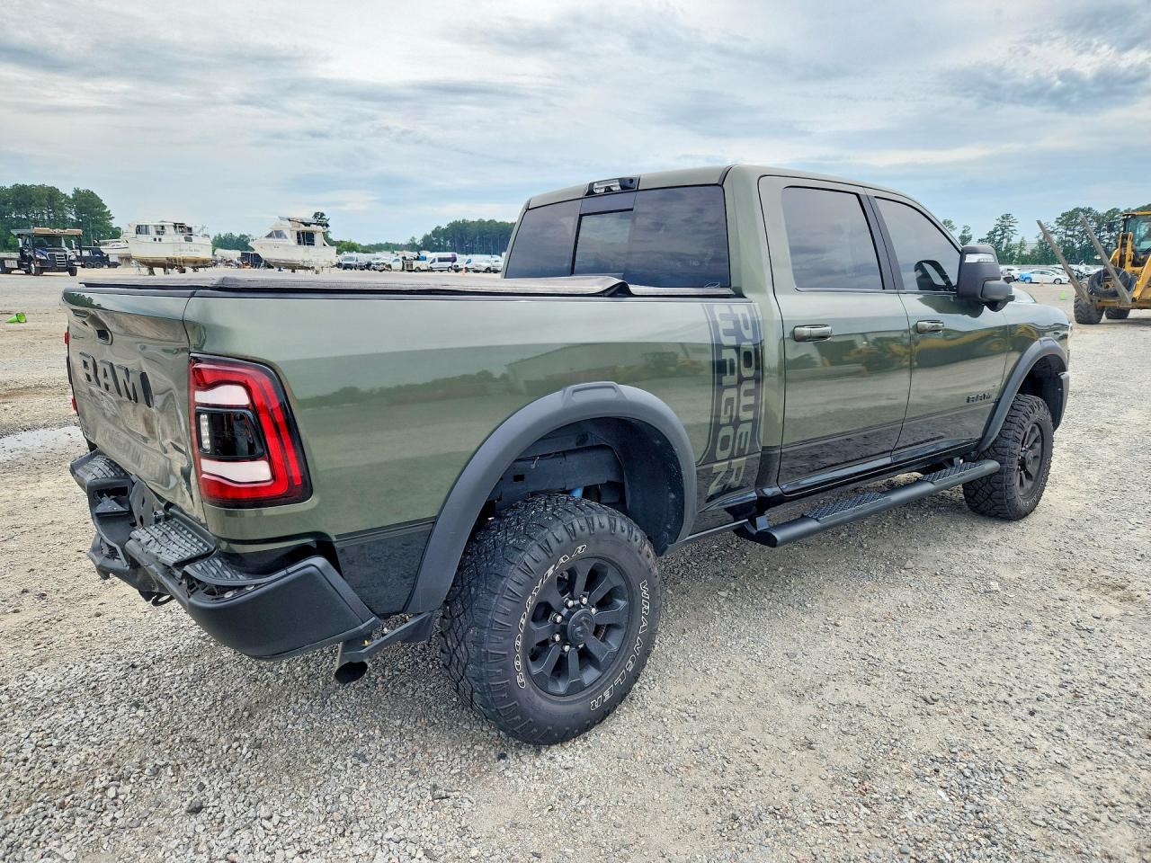 2024 Ram 2500 Powerwagon Green vin: 3C6TR5EJ8RG115317
