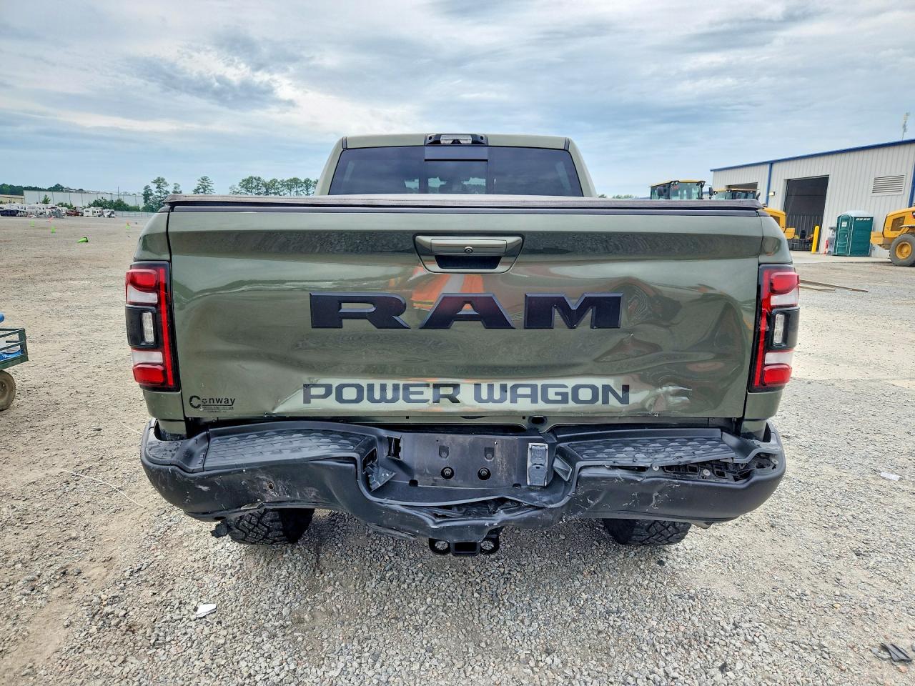 2024 Ram 2500 Powerwagon Green vin: 3C6TR5EJ8RG115317