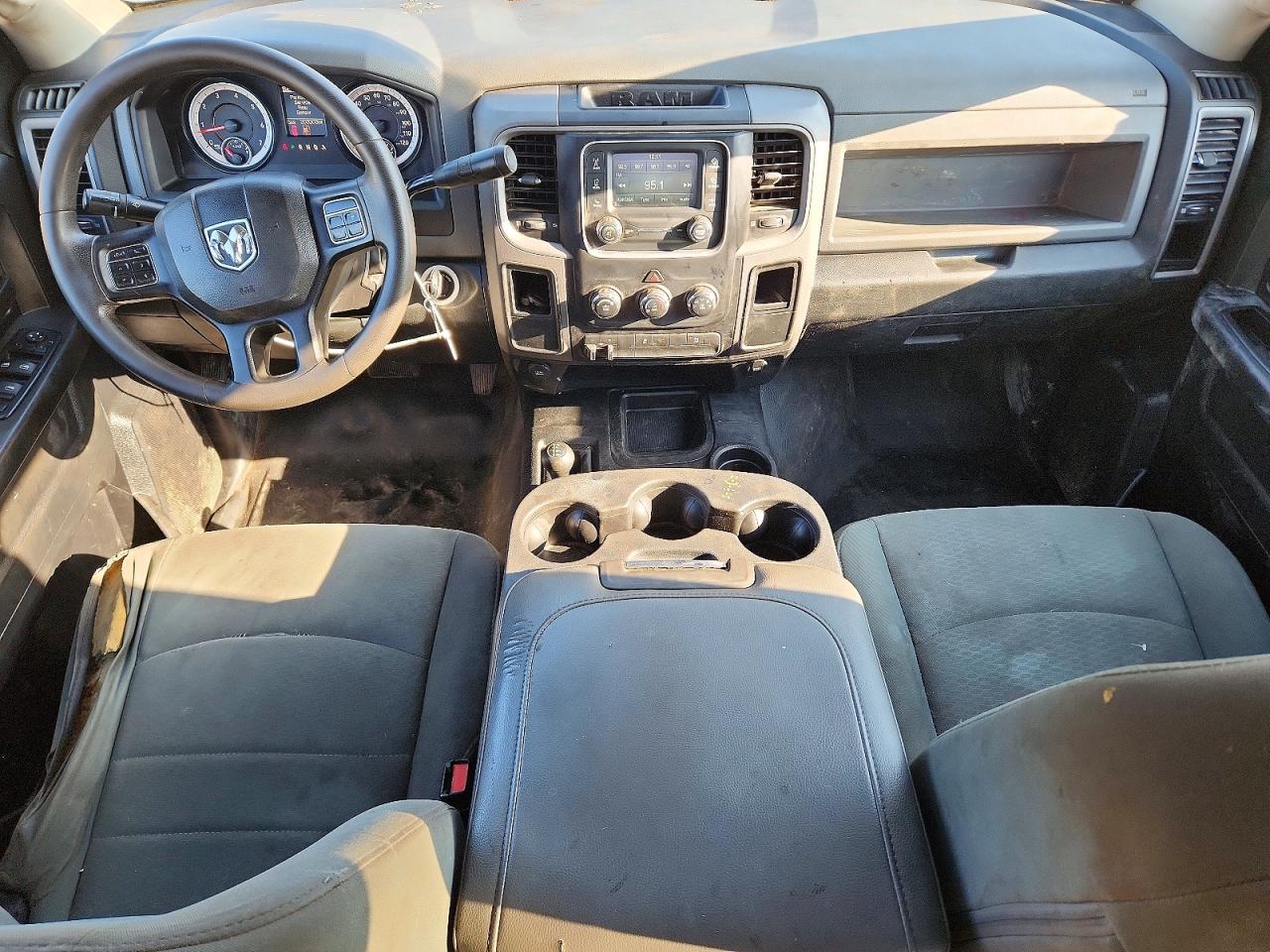 2015 Ram 2500 St White vin: 3C6TR5H27FG588321