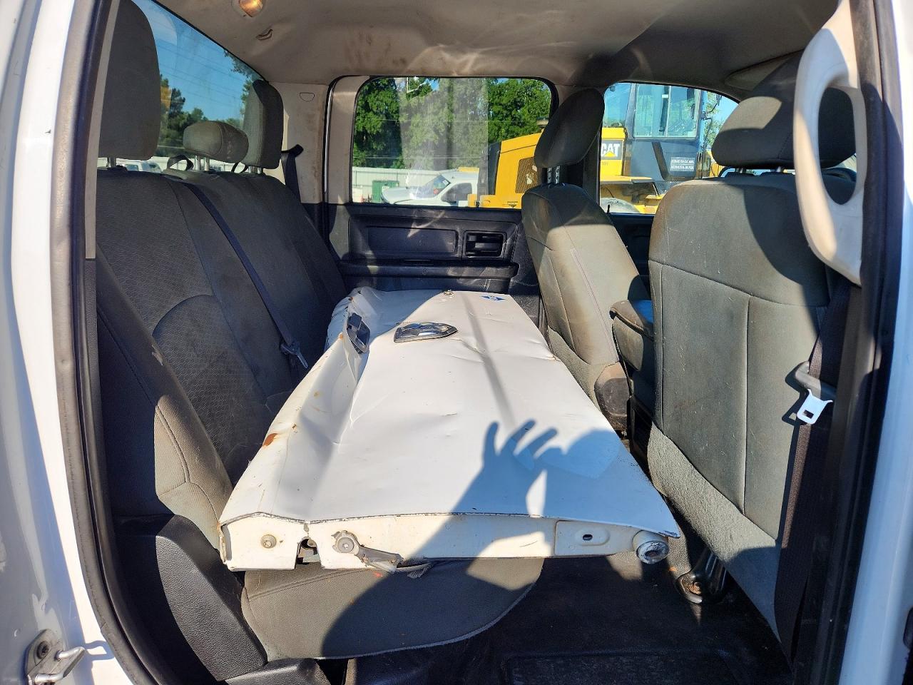 2015 Ram 2500 St White vin: 3C6TR5H27FG588321