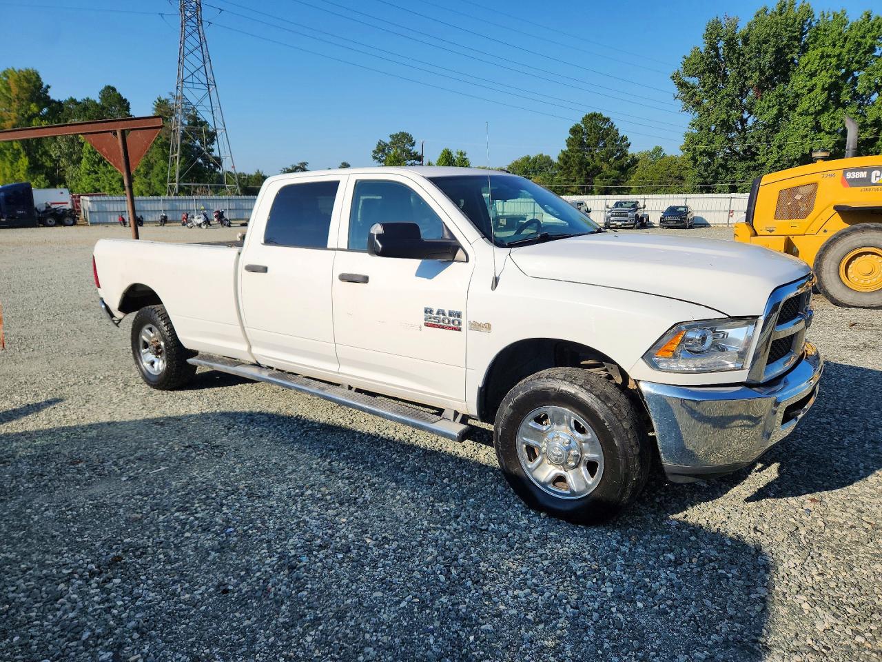 2015 Ram 2500 St White vin: 3C6TR5H27FG588321
