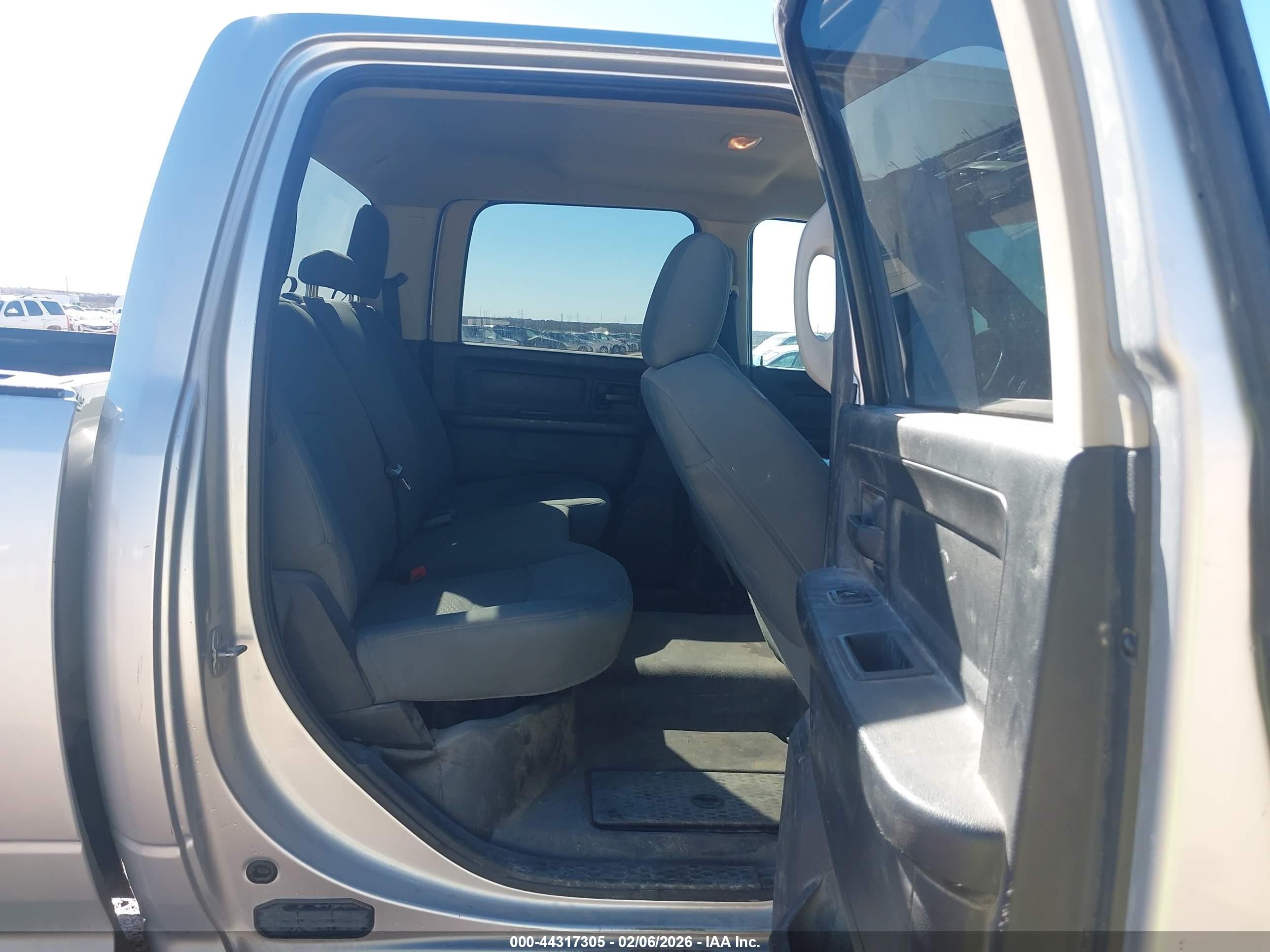 2014 Ram 2500 Tradesman Silver vin: 3C6TR5HT2EG304777